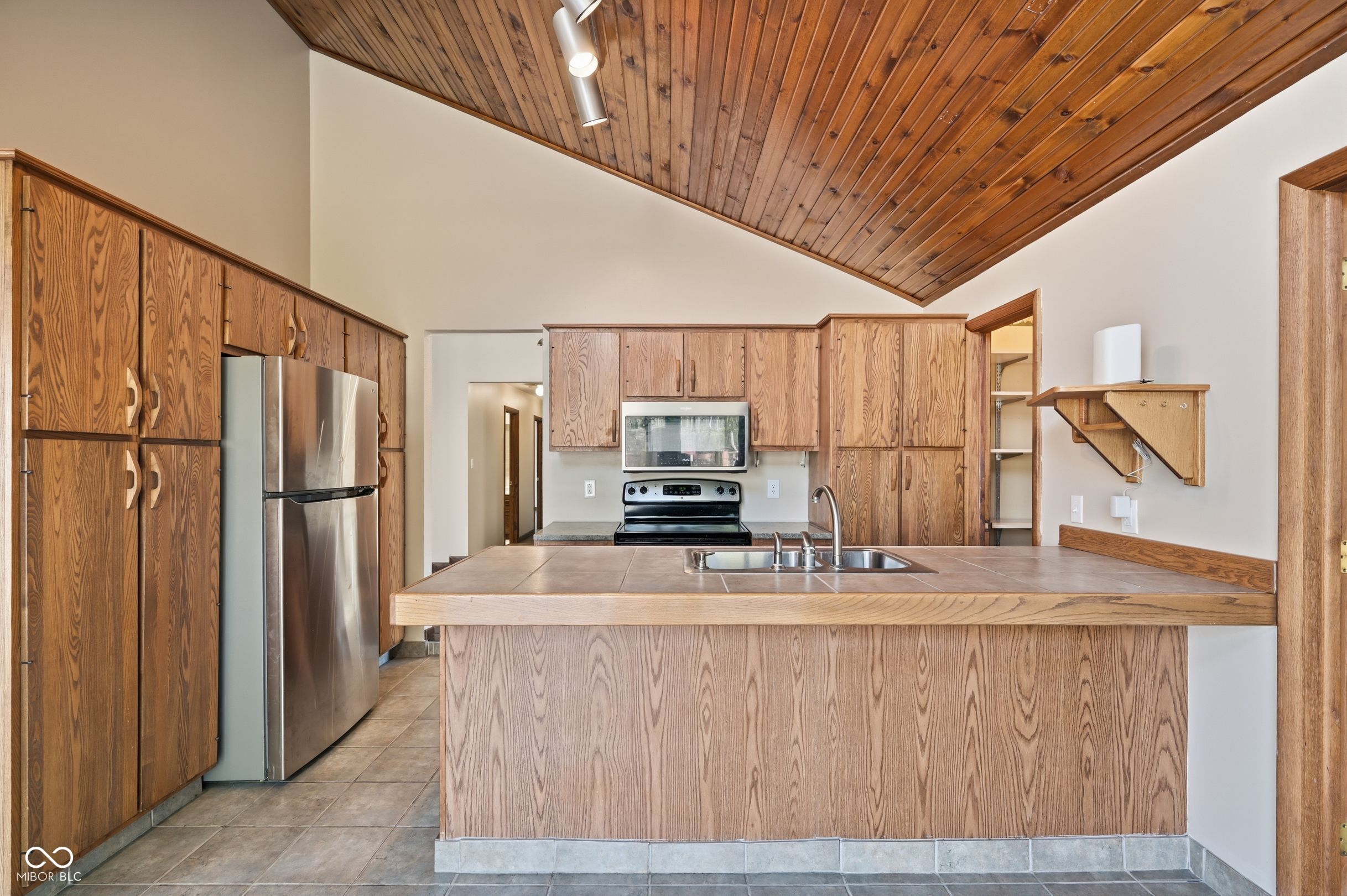 8245 Mud Creek Road