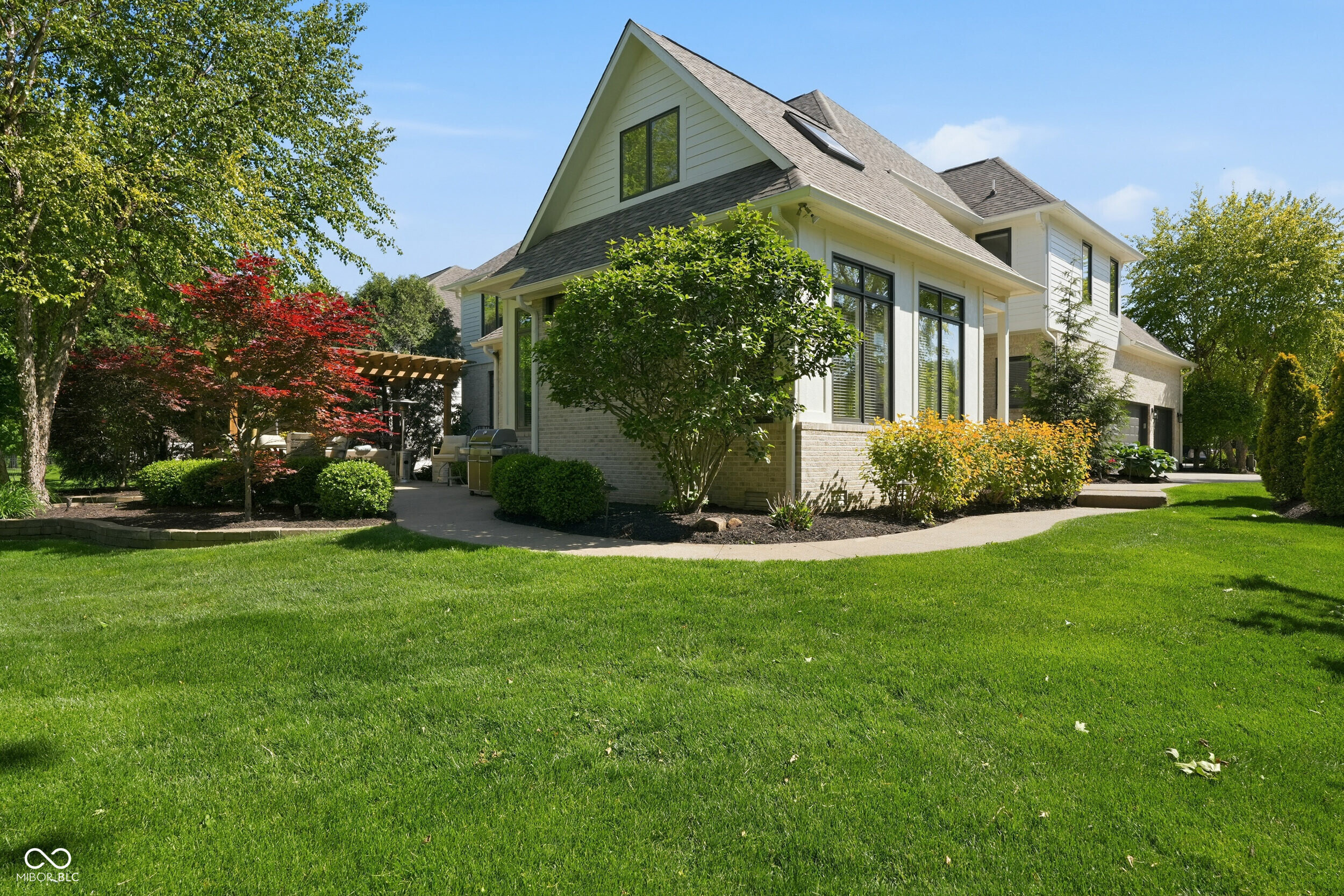 5922 Fife Trail
