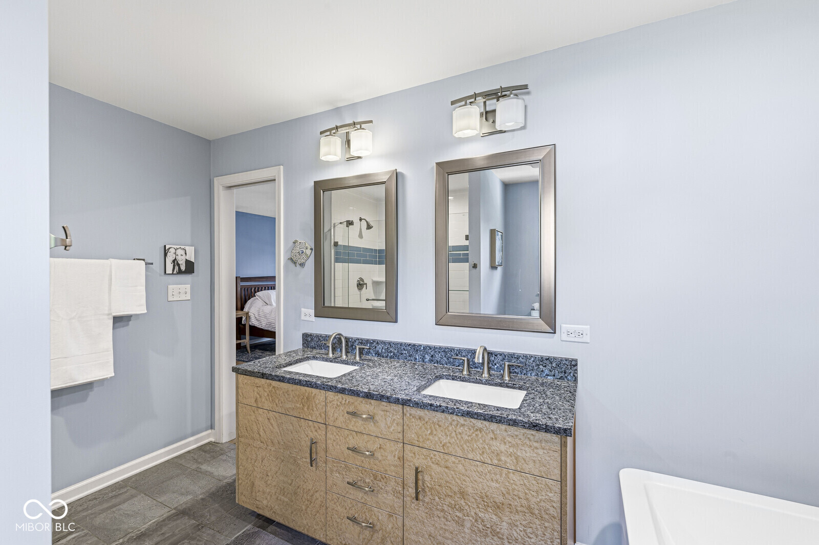 432 W 83rd Street