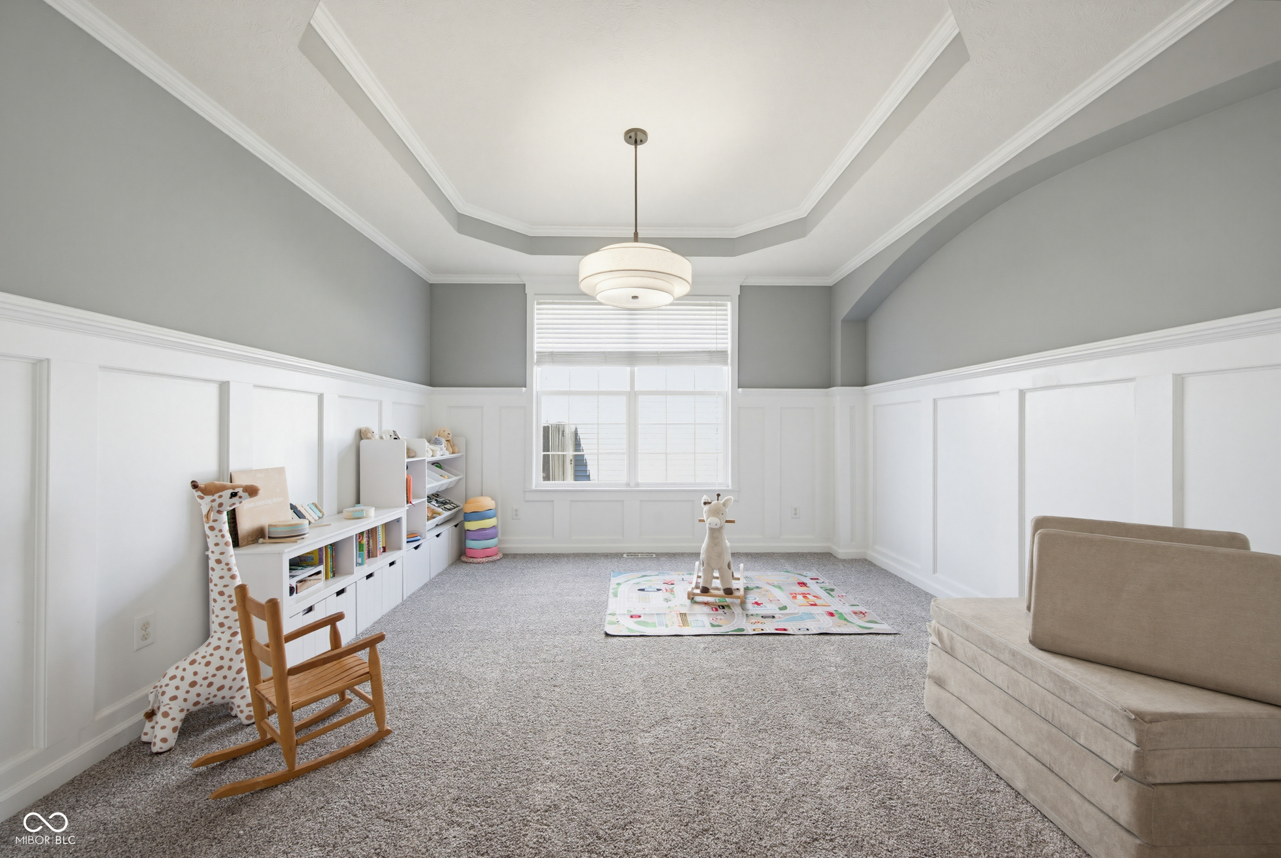 6103 Golden Eagle Drive