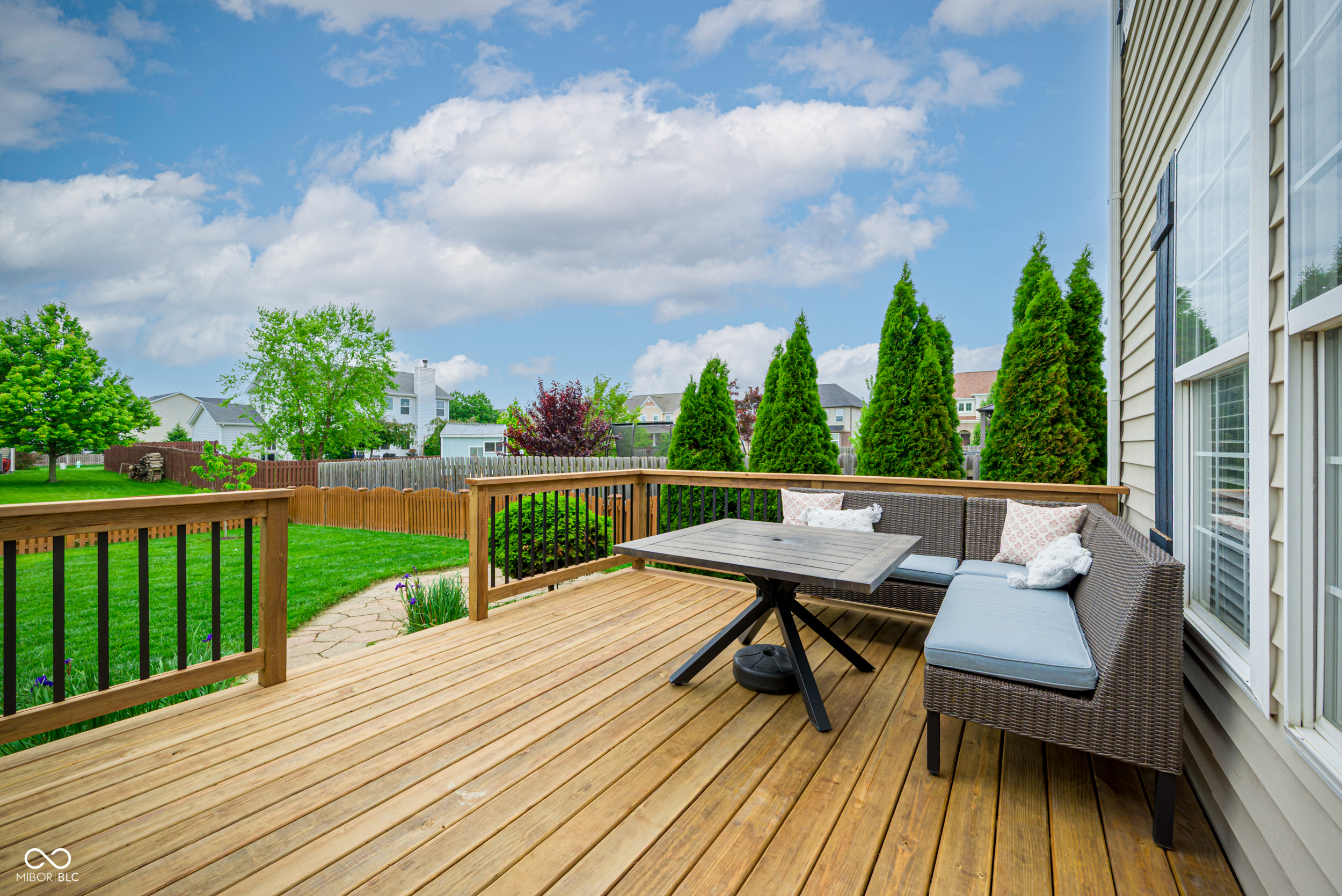 6103 Golden Eagle Drive