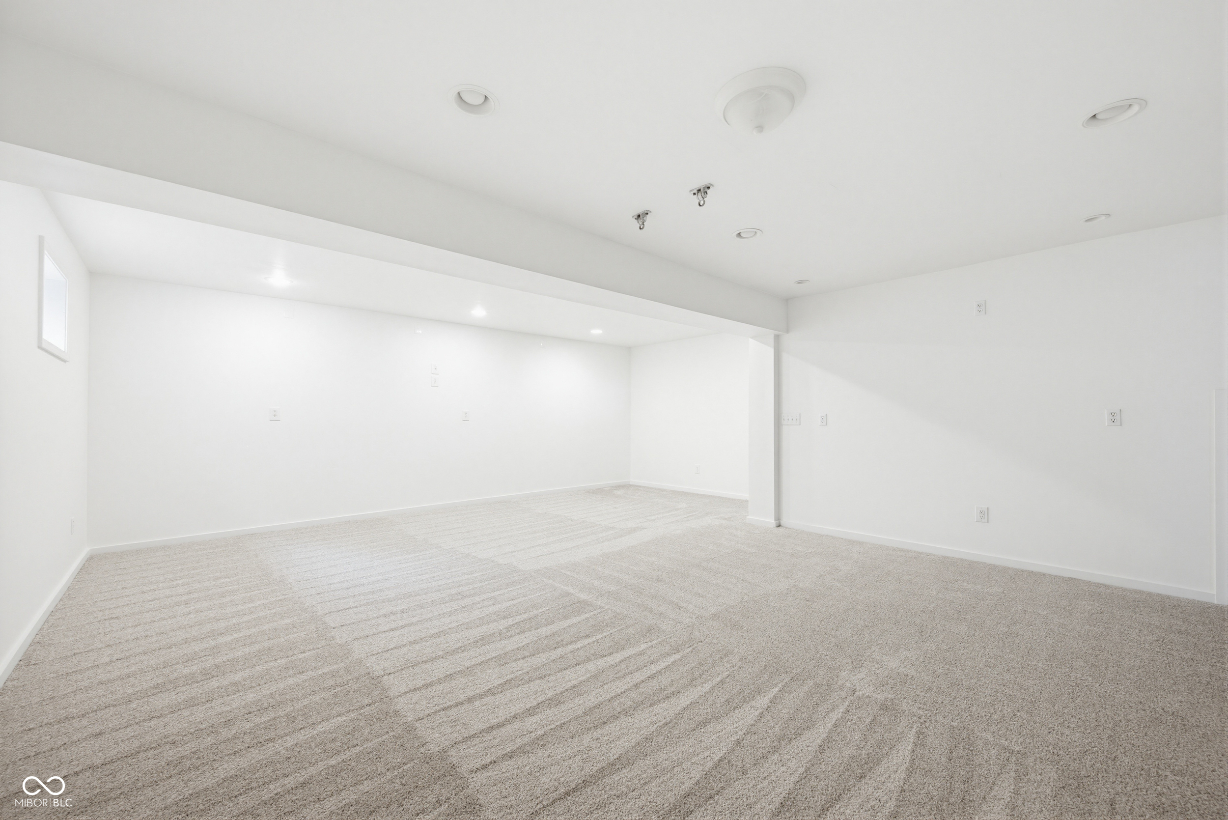 6103 Golden Eagle Drive