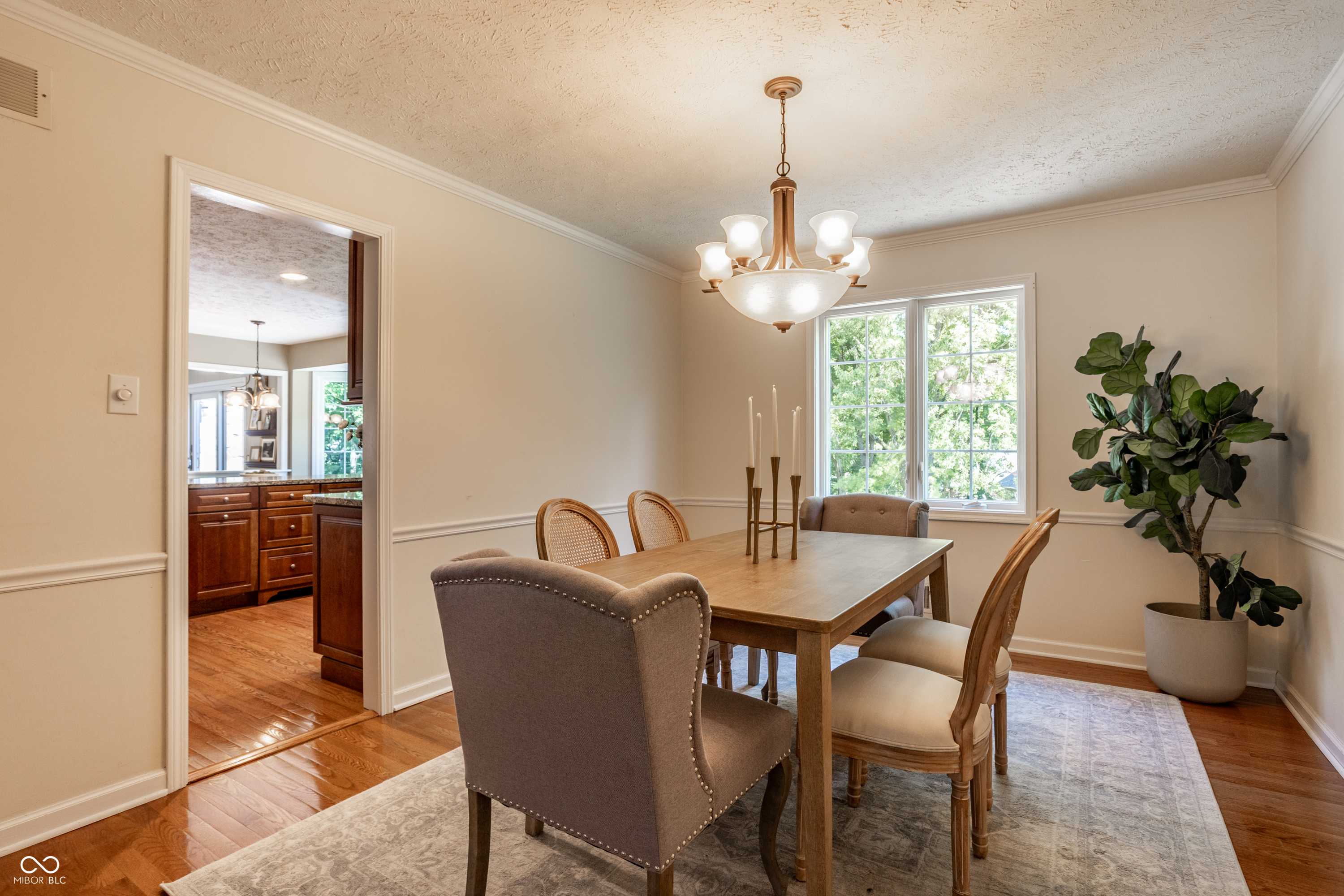 3644 E Carmel Drive