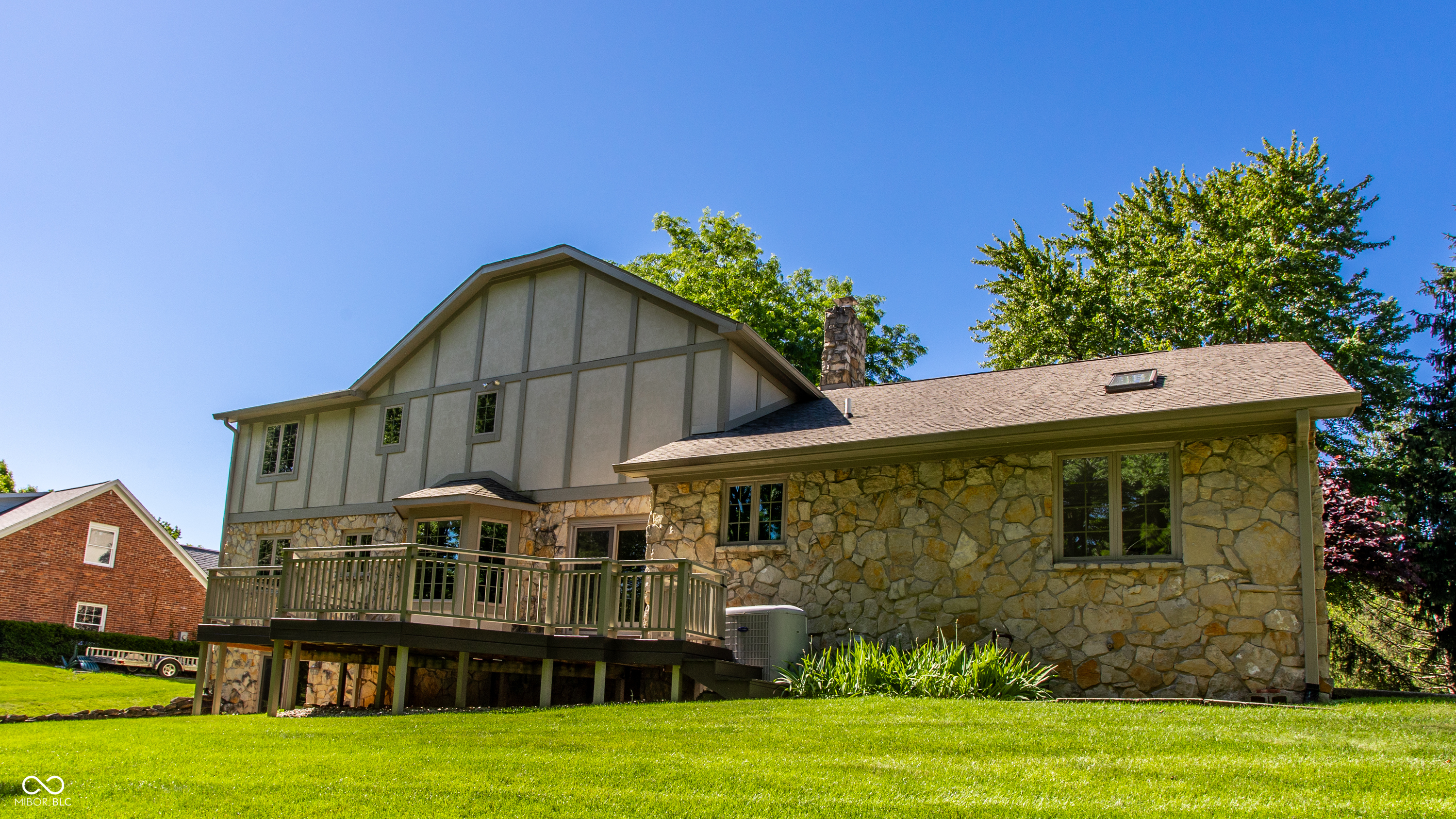 3644 E Carmel Drive
