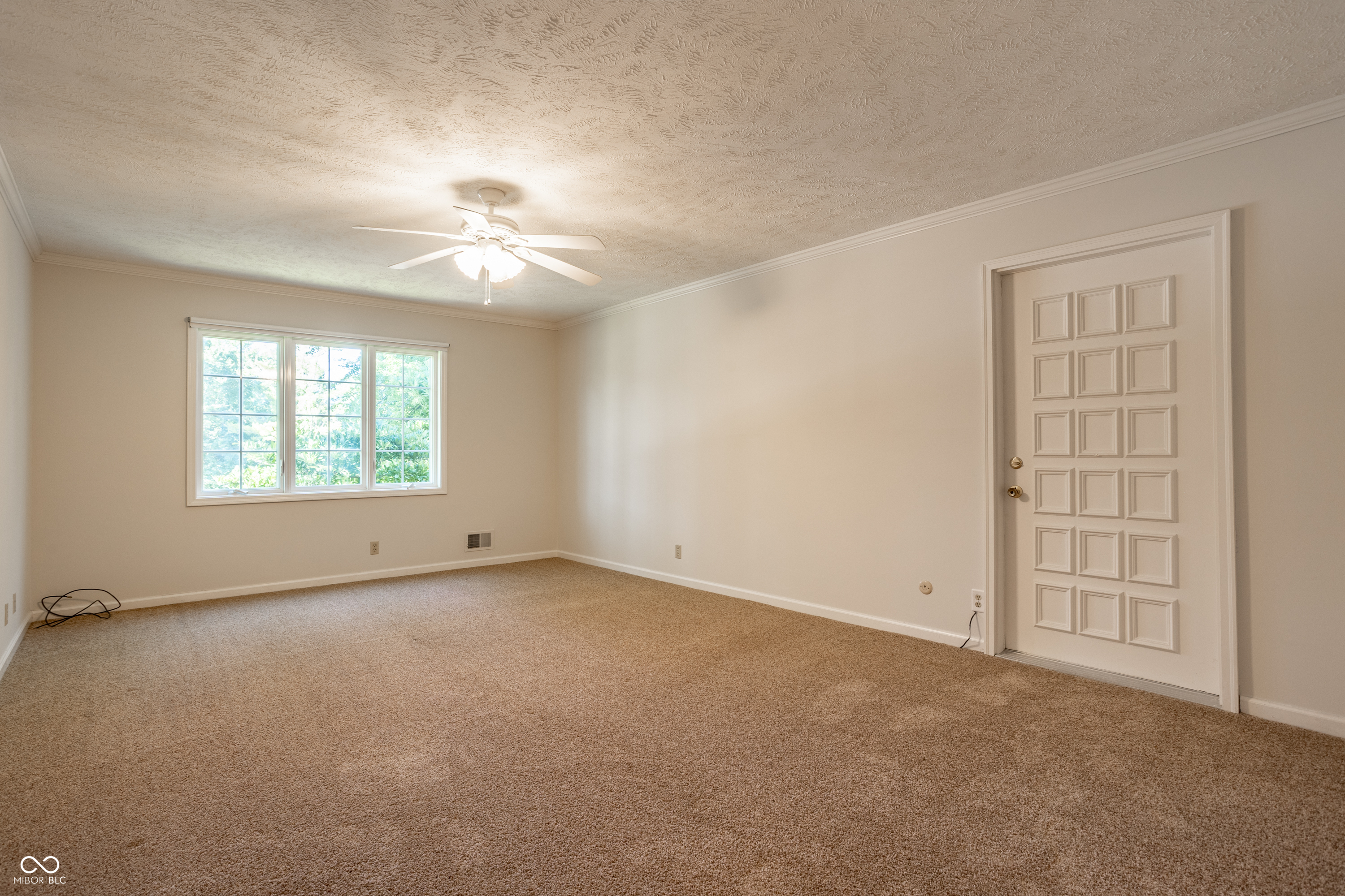 3644 E Carmel Drive