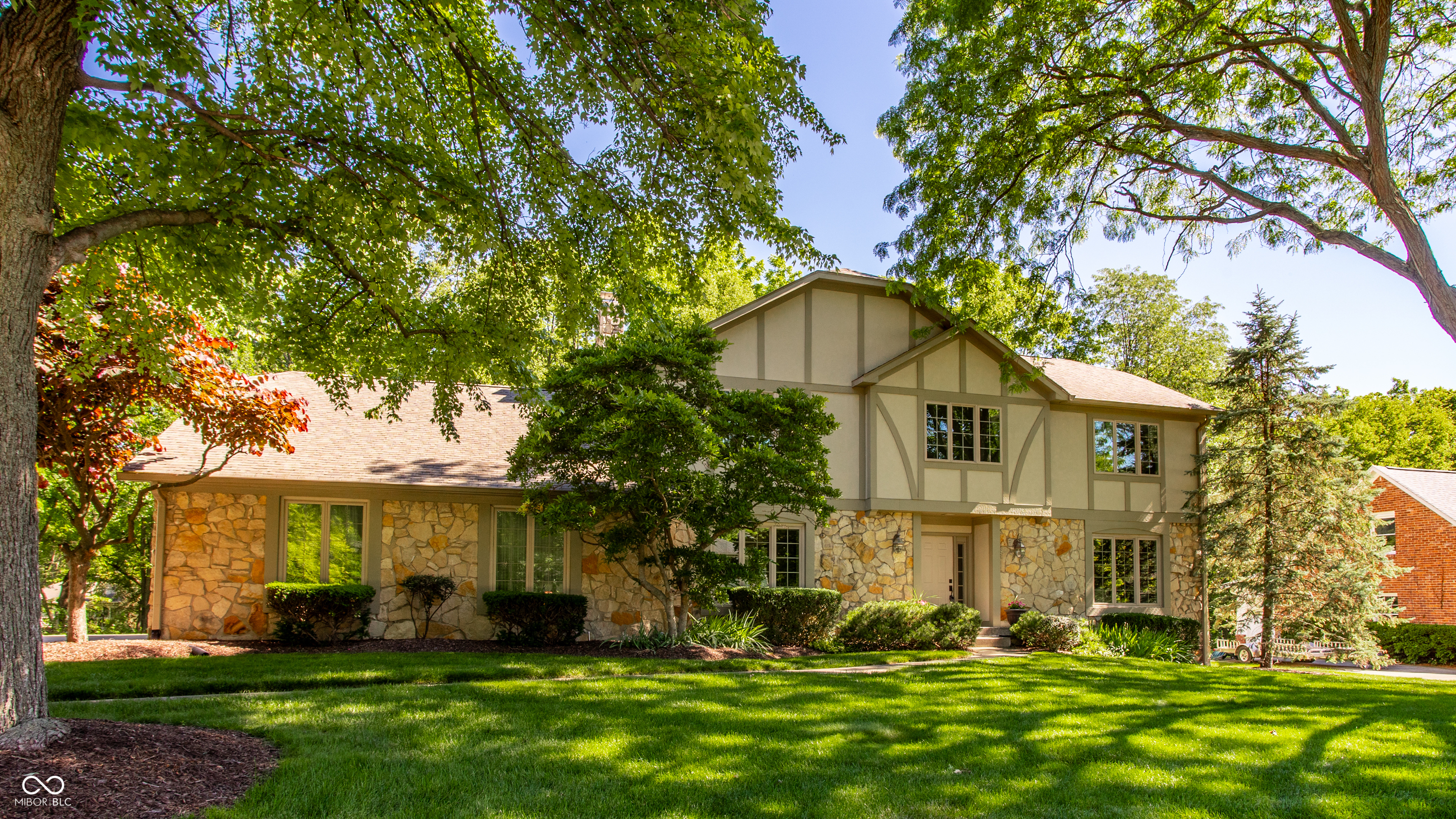 3644 E Carmel Drive