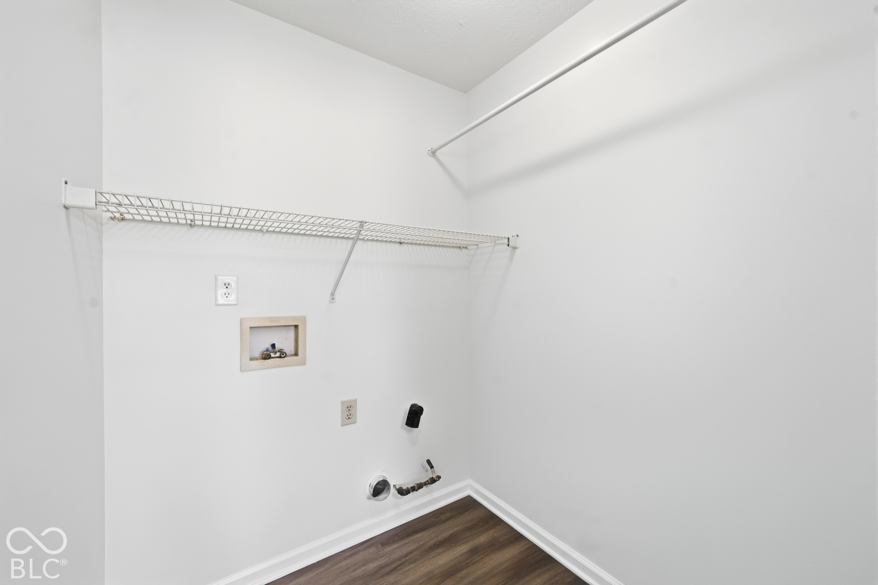8567 Knoll Crossing
