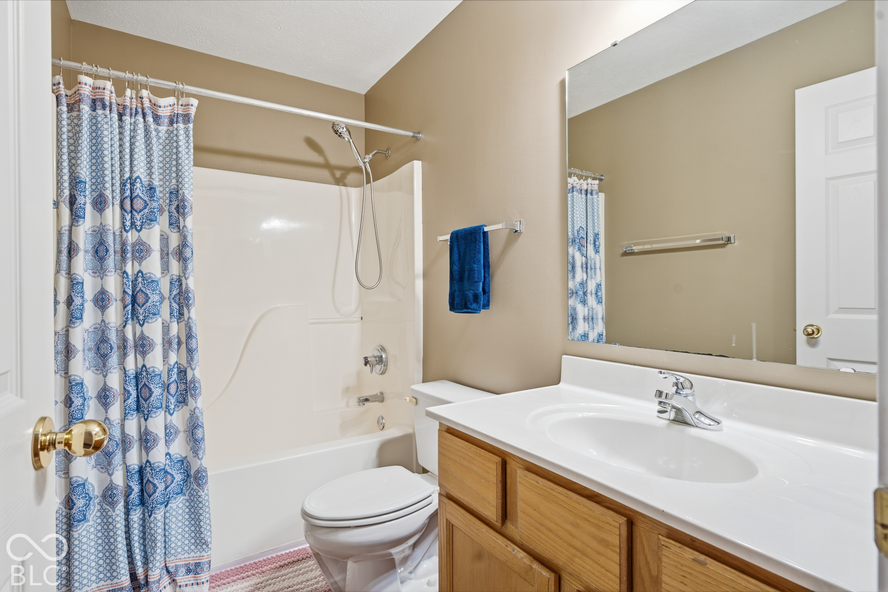 8567 Knoll Crossing