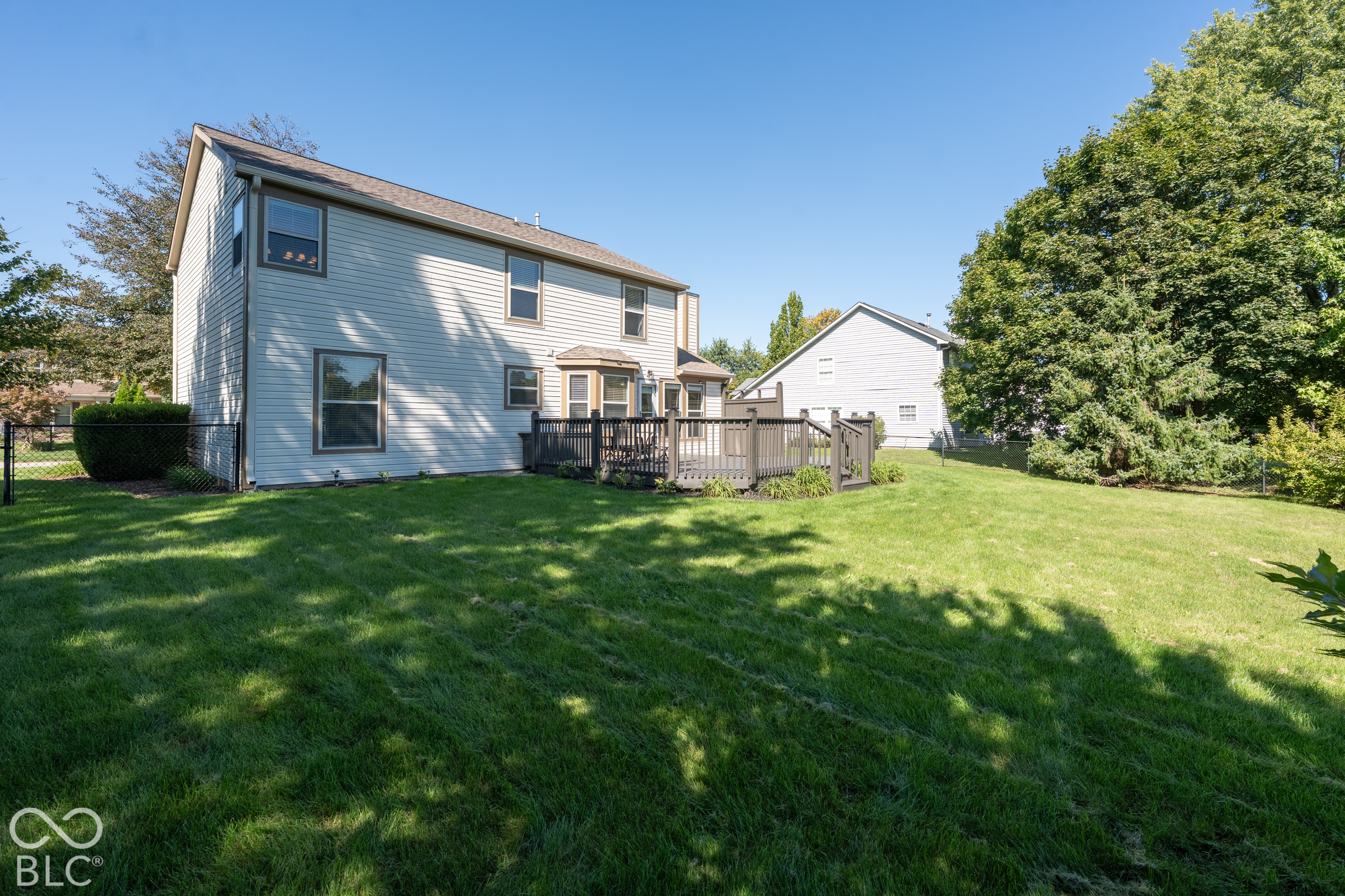 8567 Knoll Crossing