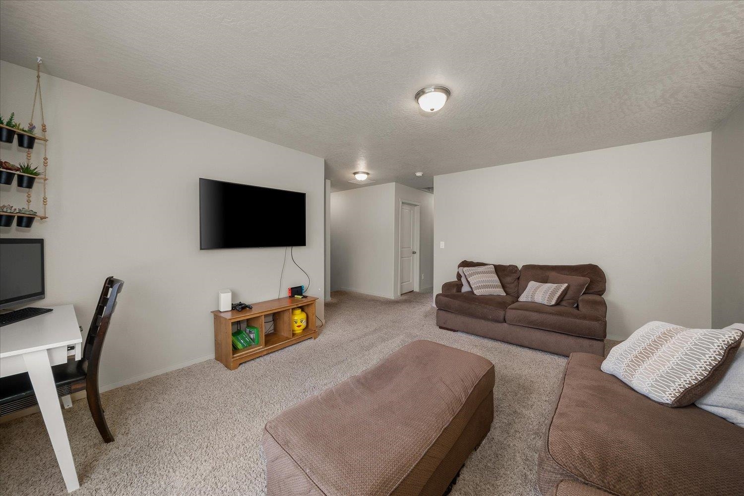 1712 W Kedlin Ln
