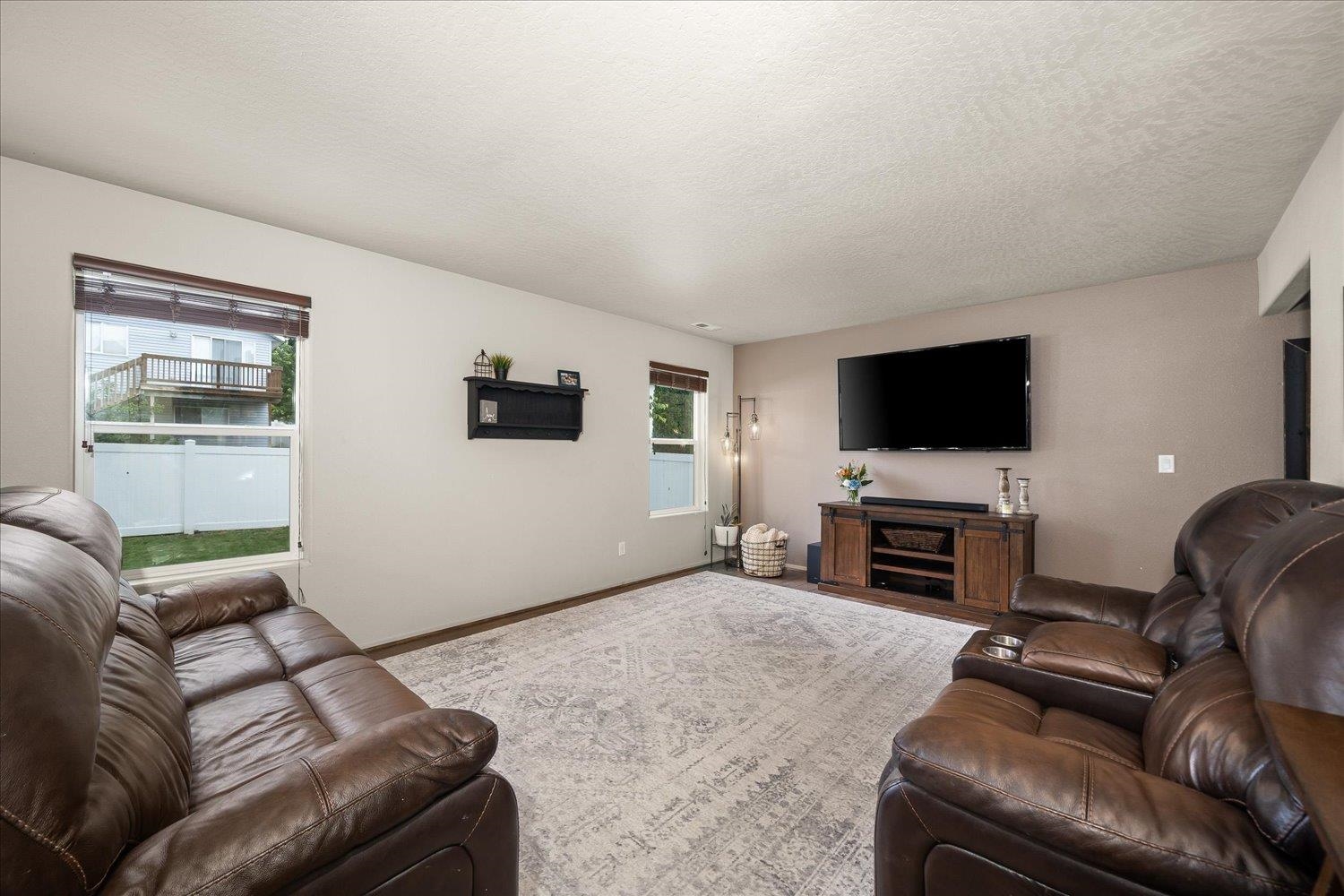 1712 W Kedlin Ln