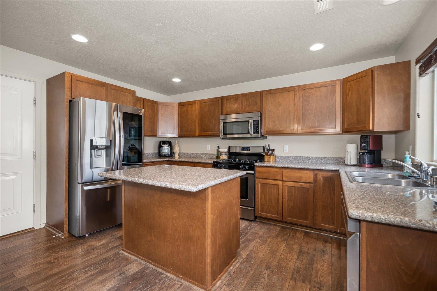 1712 W Kedlin Ln
