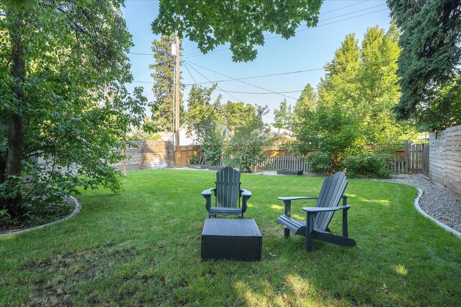 30 W 32nd Ave