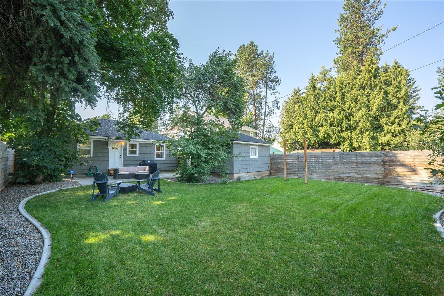 30 W 32nd Ave
