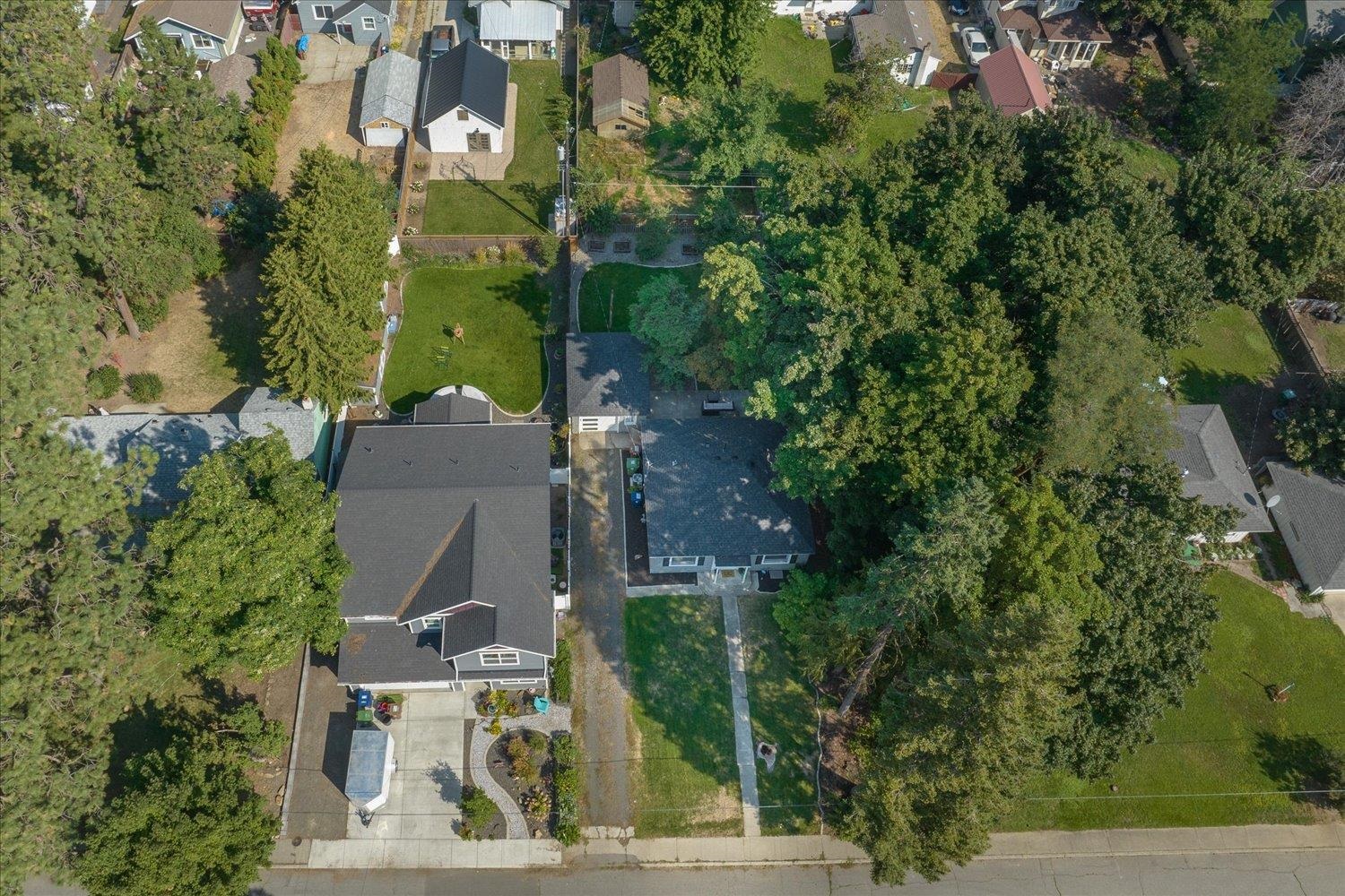 30 W 32nd Ave