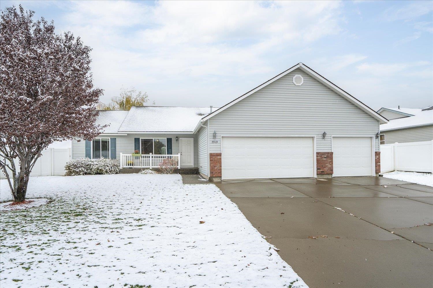 7919 S Strawberry St