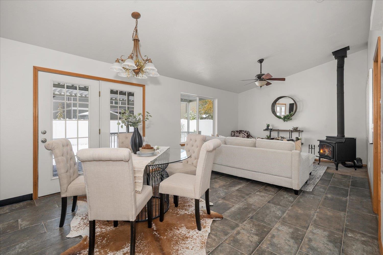 7919 S Strawberry St