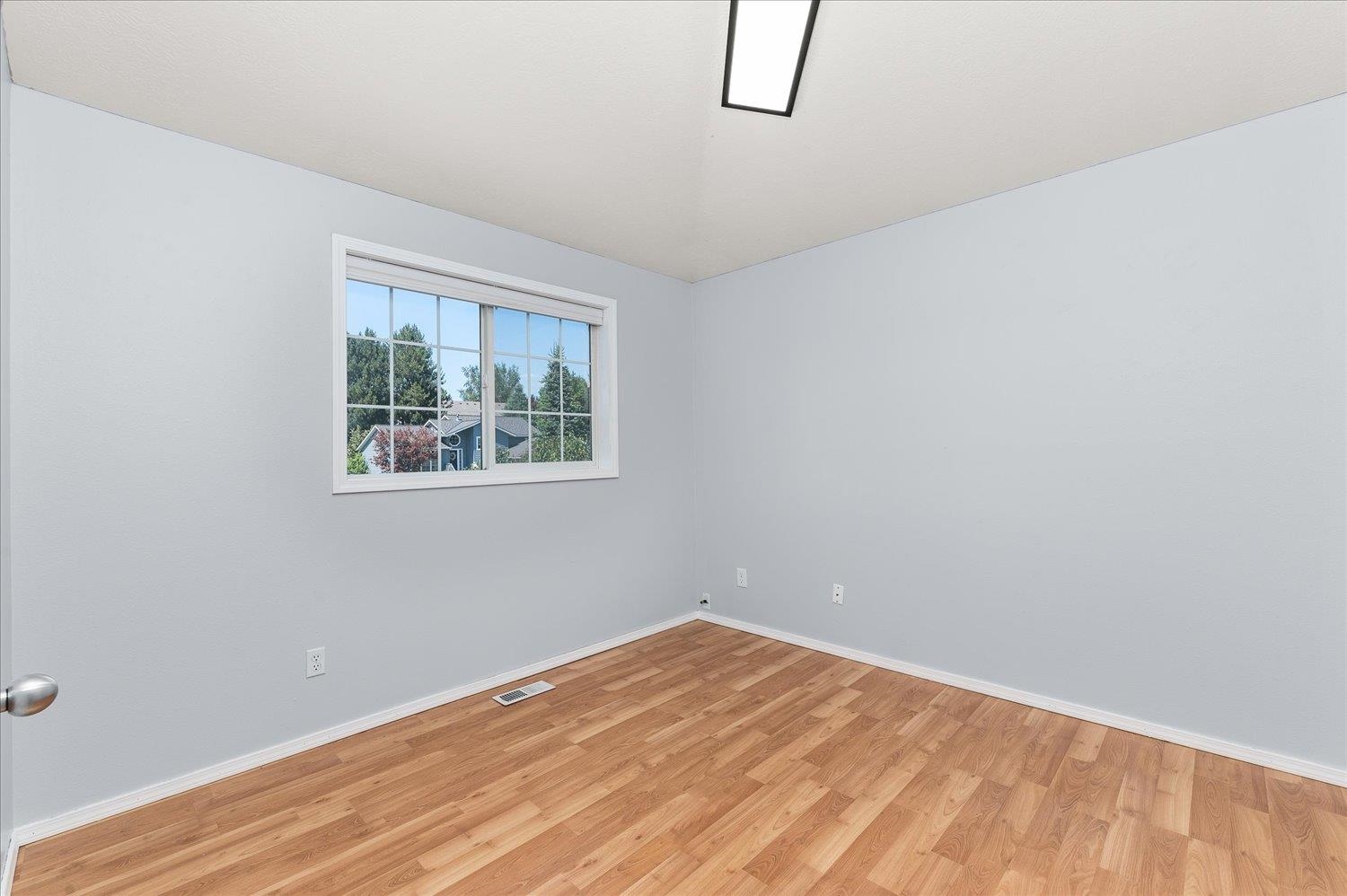 23114 E Valleyway Ave