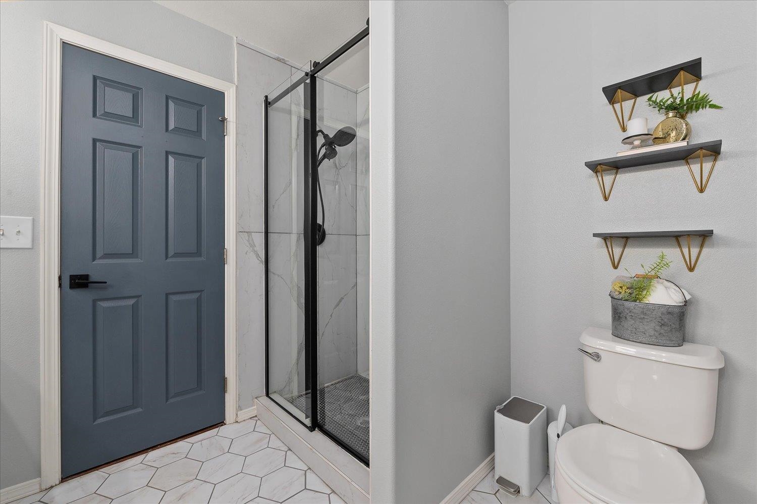 1204 W Candlewood Ct