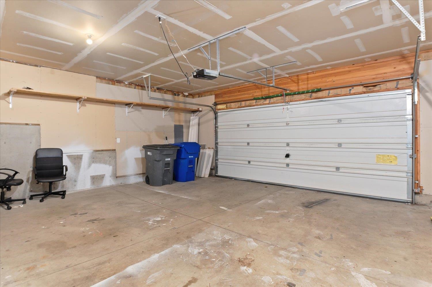 1204 W Candlewood Ct