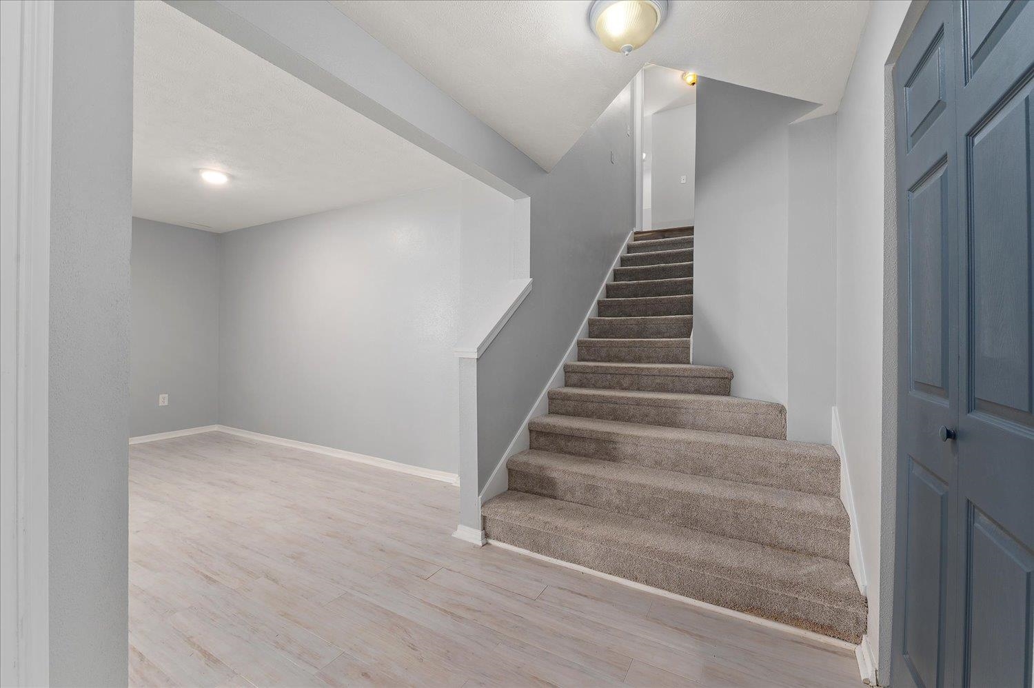 1204 W Candlewood Ct