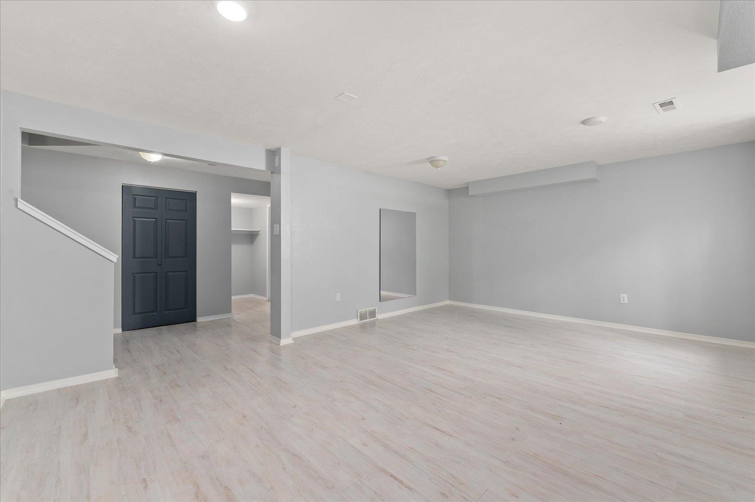 1204 W Candlewood Ct