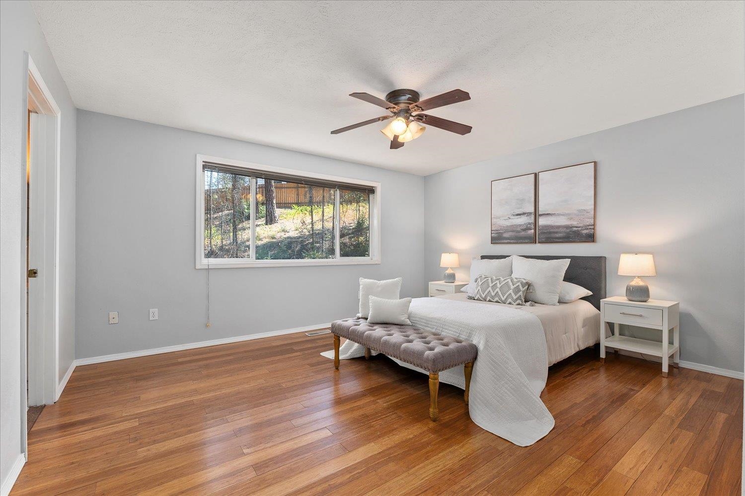 1204 W Candlewood Ct