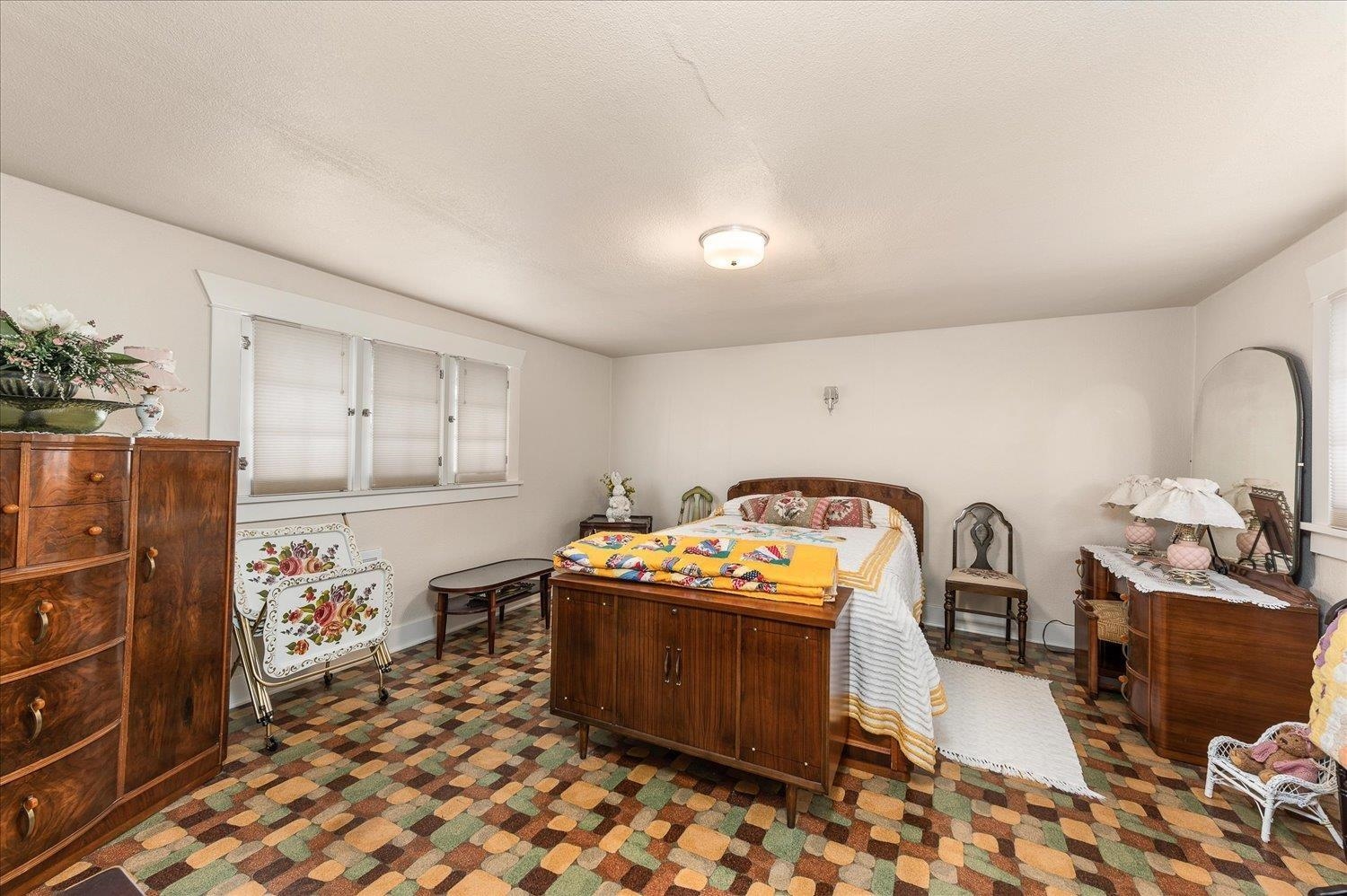 209 W 6th Ave