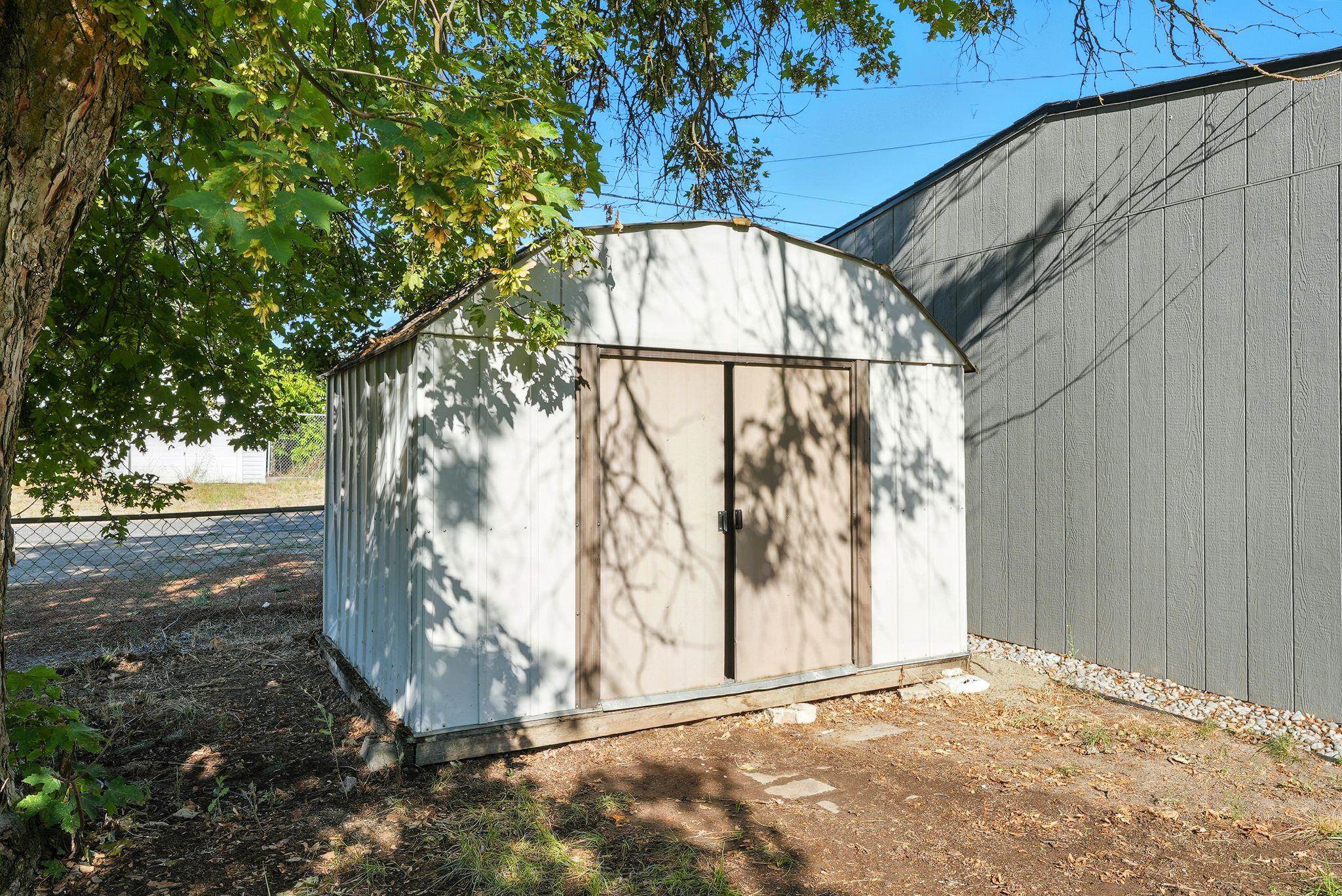 5111 N Elgin St