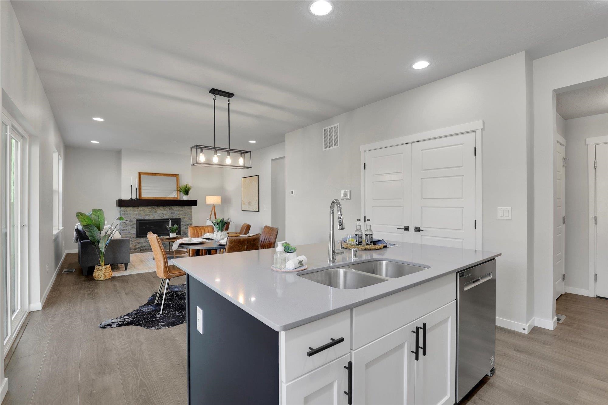 273 S Legacy Ridge Dr