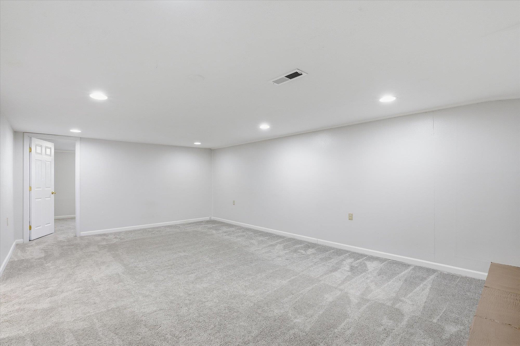 3105 W Houston Ave