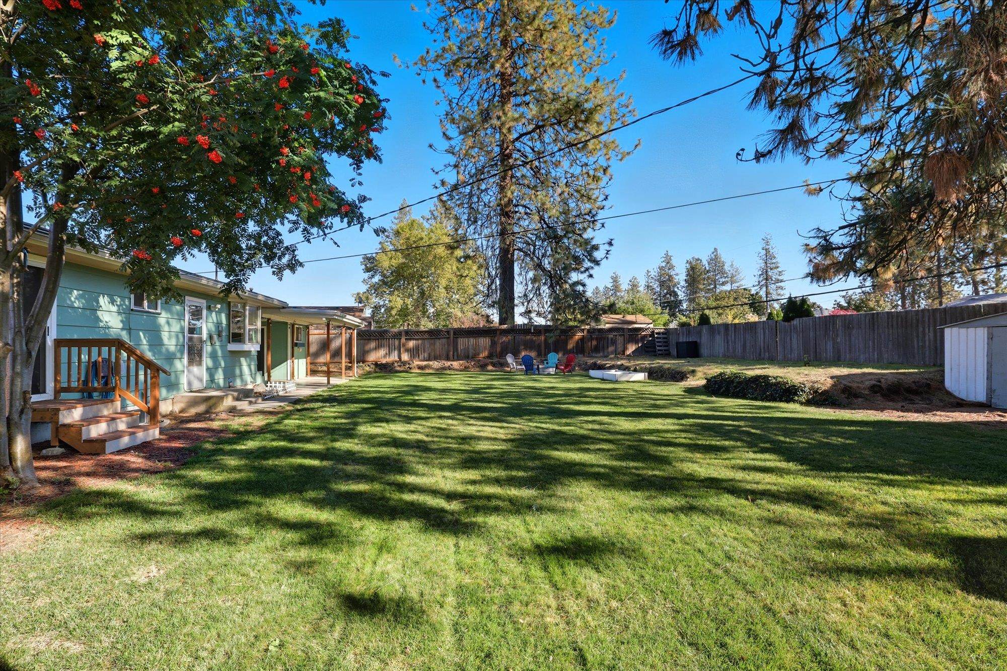 3105 W Houston Ave