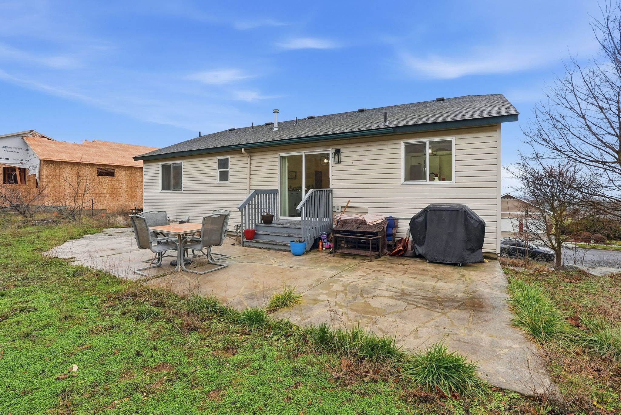 8015 S West Terrace Dr