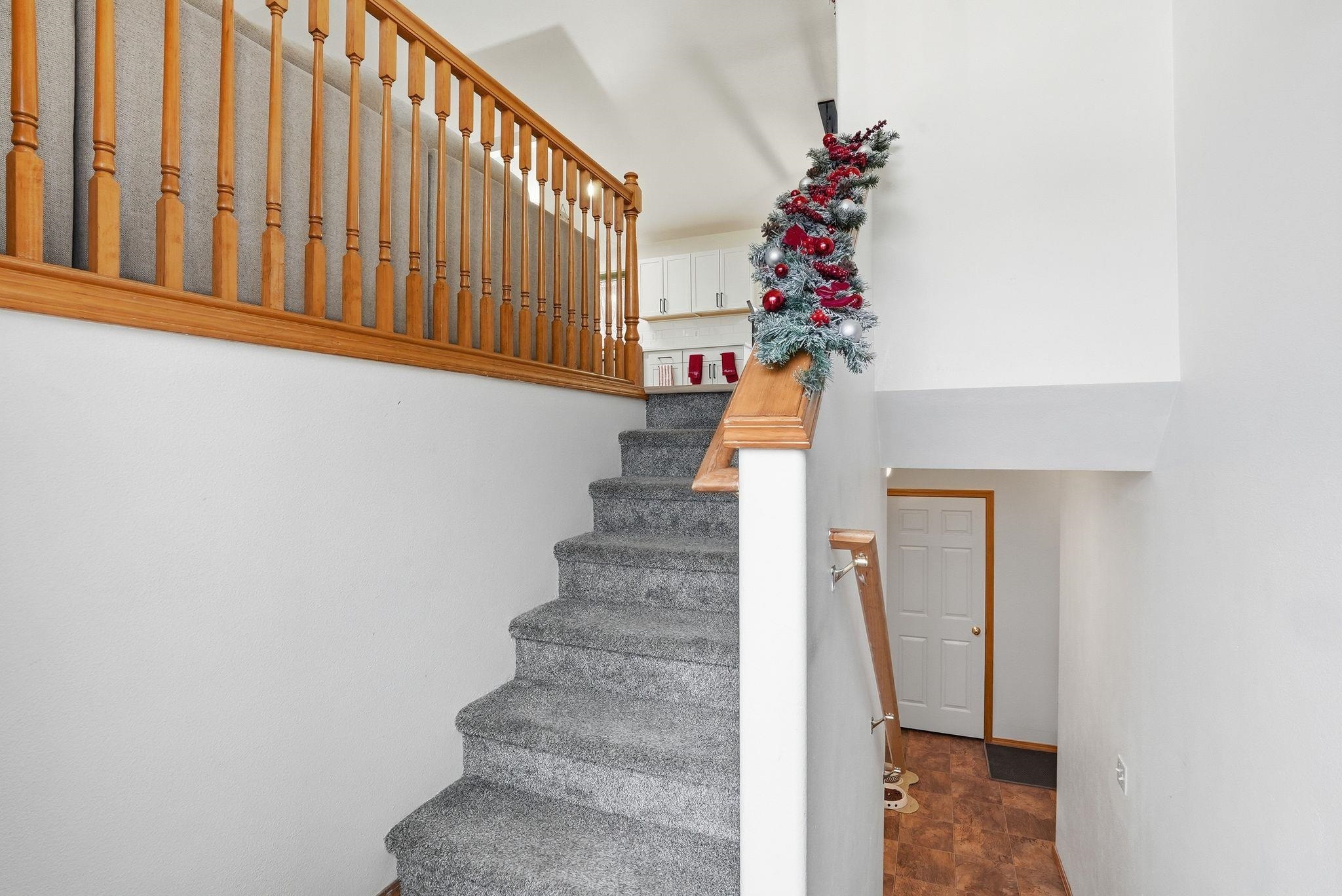 8015 S West Terrace Dr