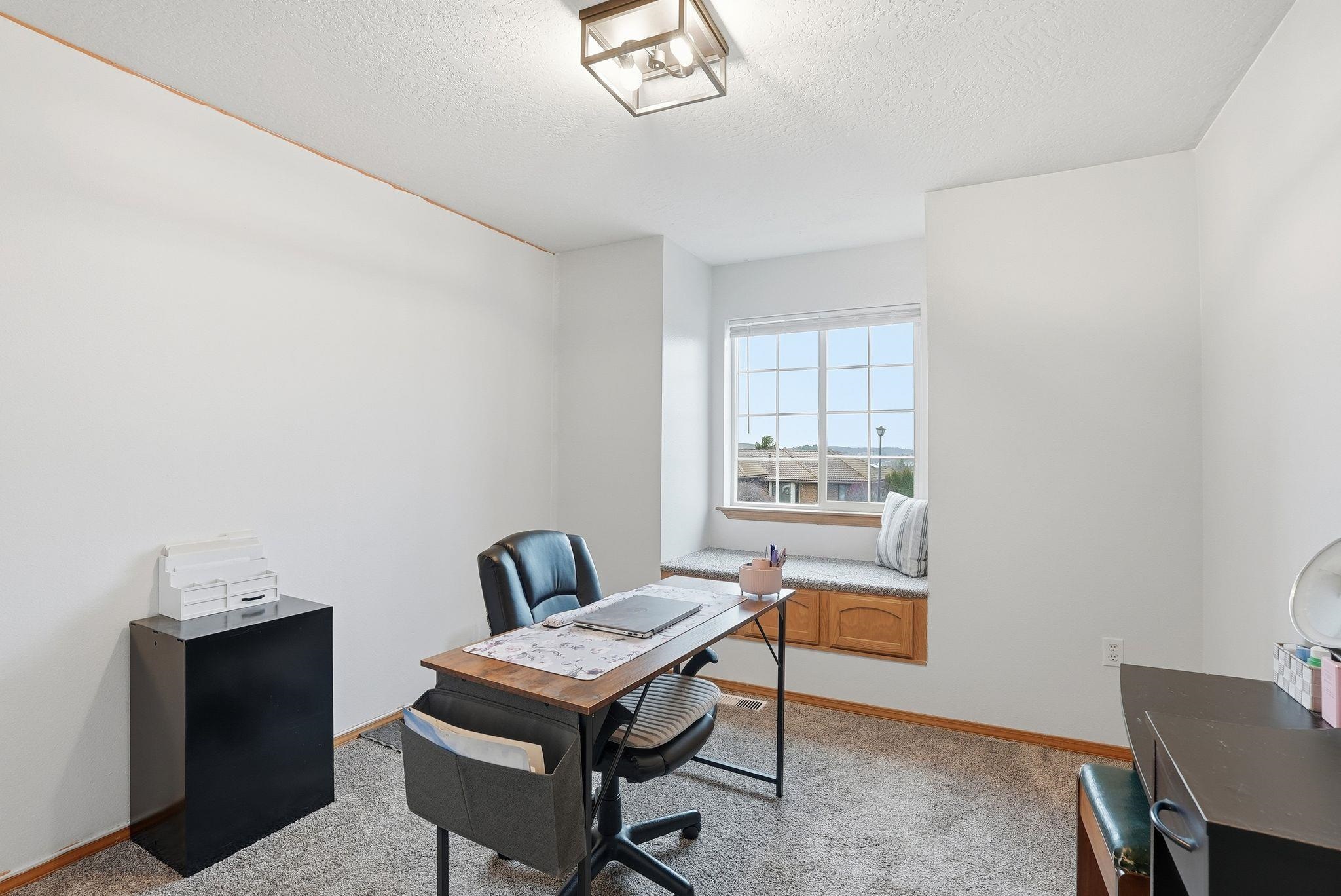 8015 S West Terrace Dr