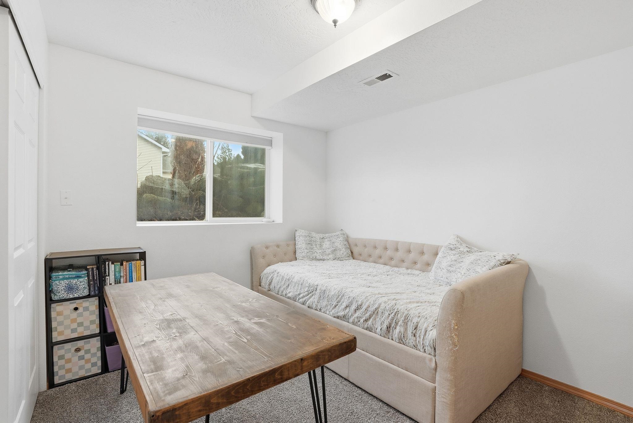 8015 S West Terrace Dr