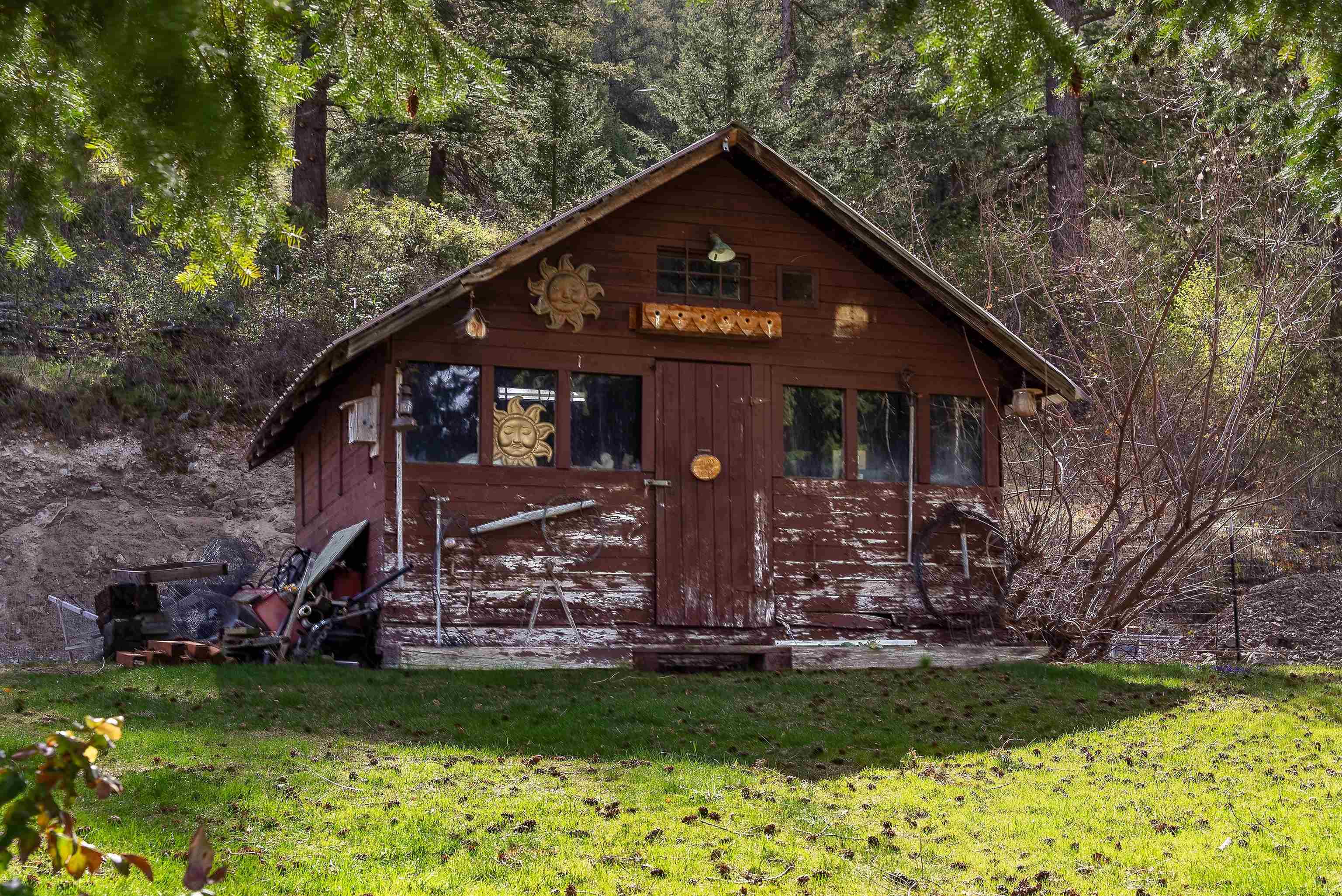 1622 Loomis Oriville Rd