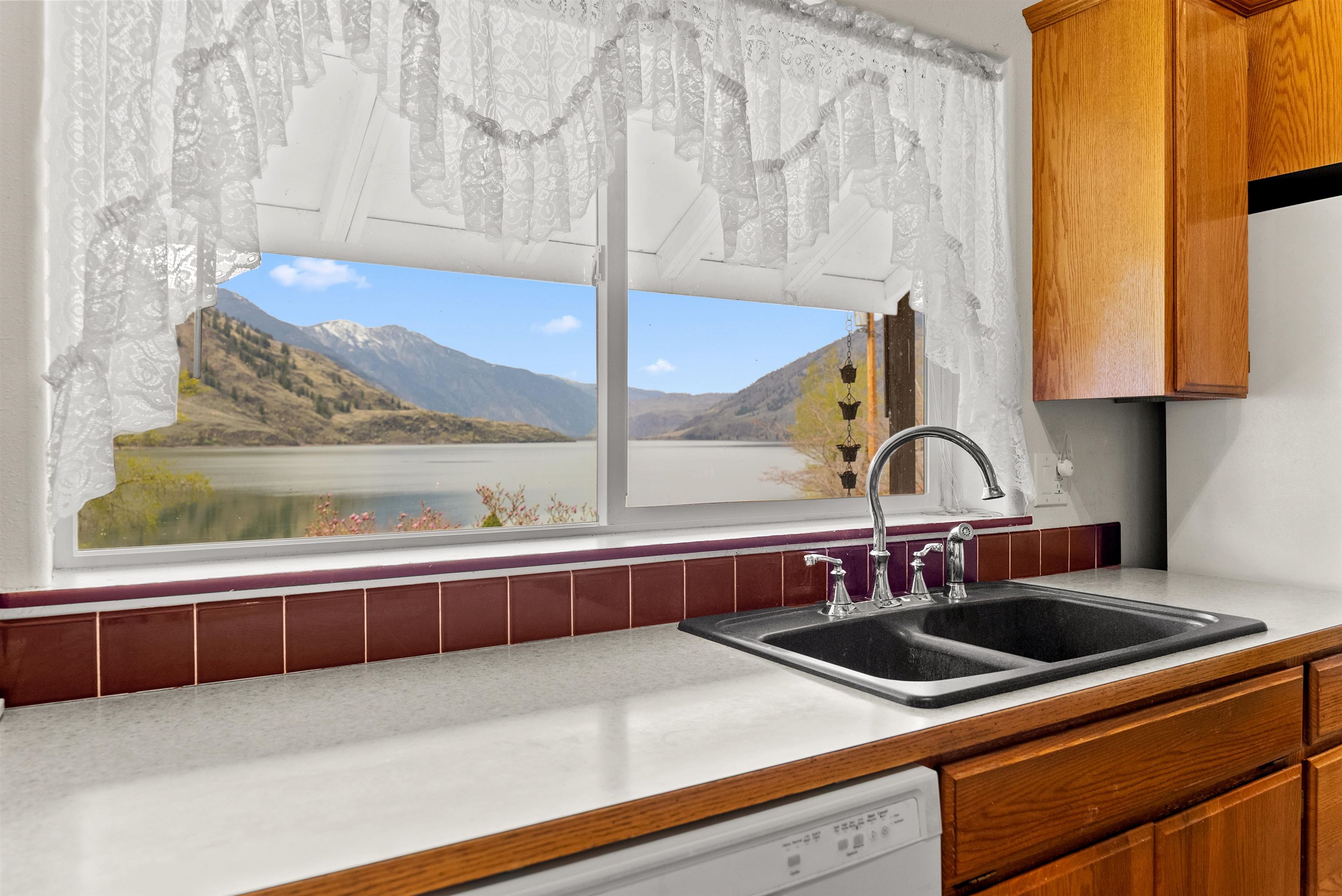 1622 Loomis Oriville Rd