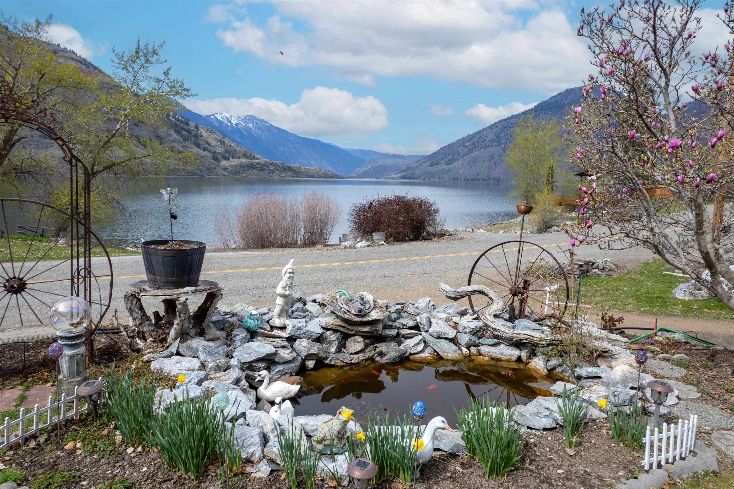 1622 Loomis Oriville Rd