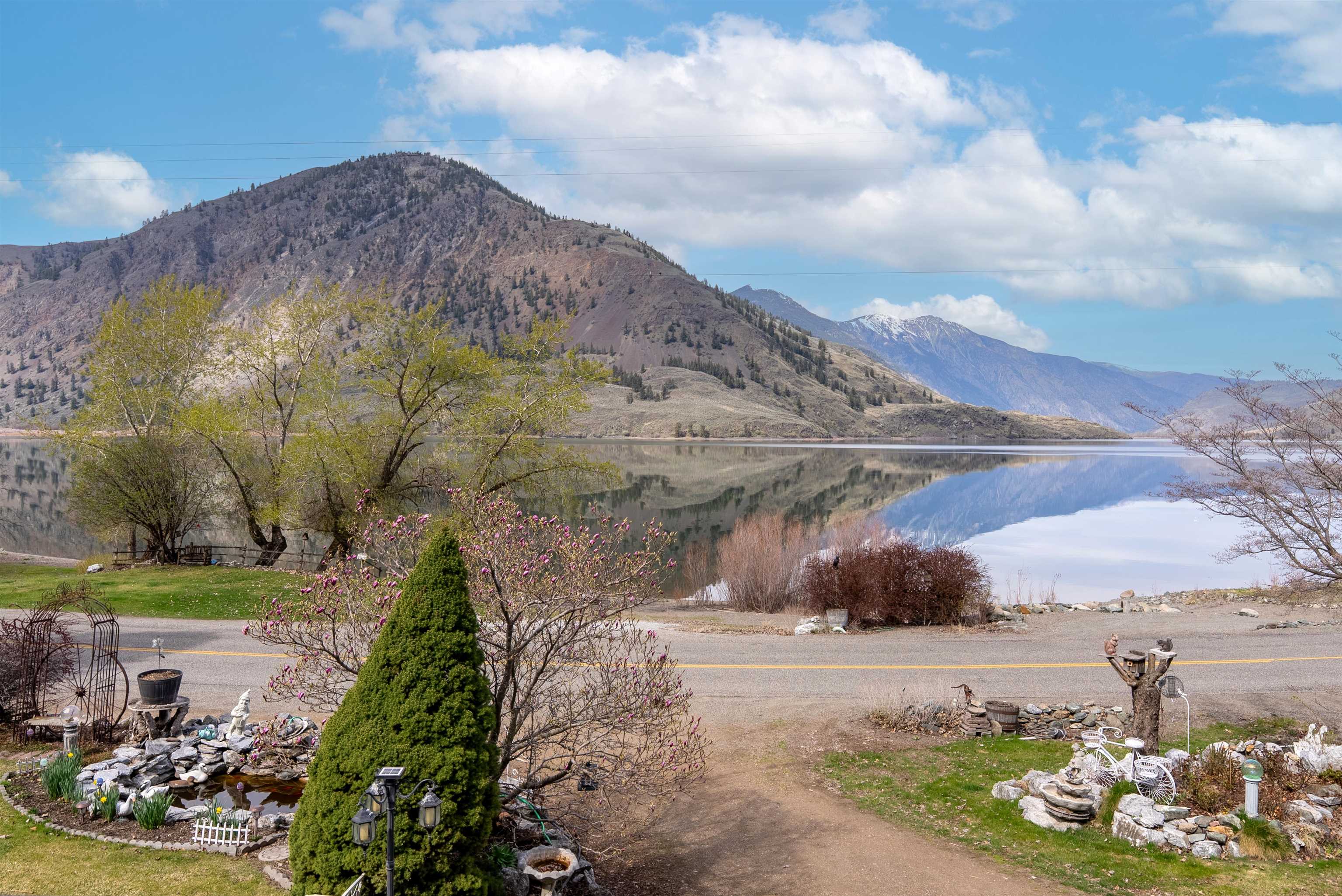 1622 Loomis Oriville Rd