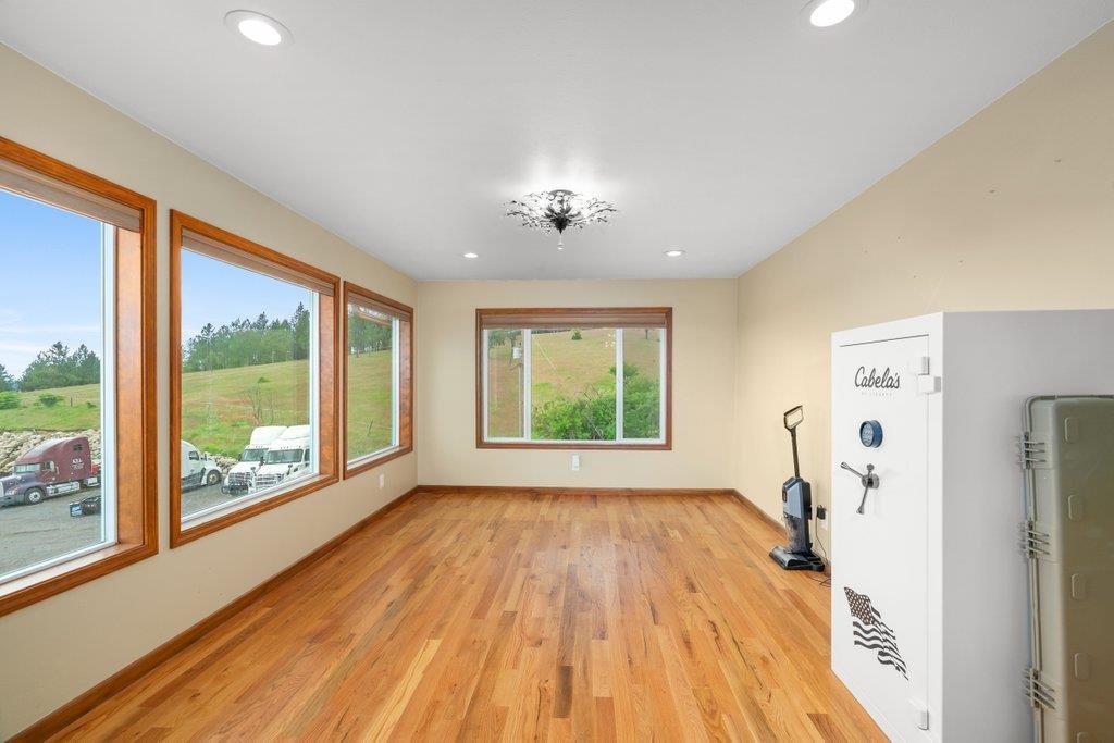 16630 E Foothills Dr