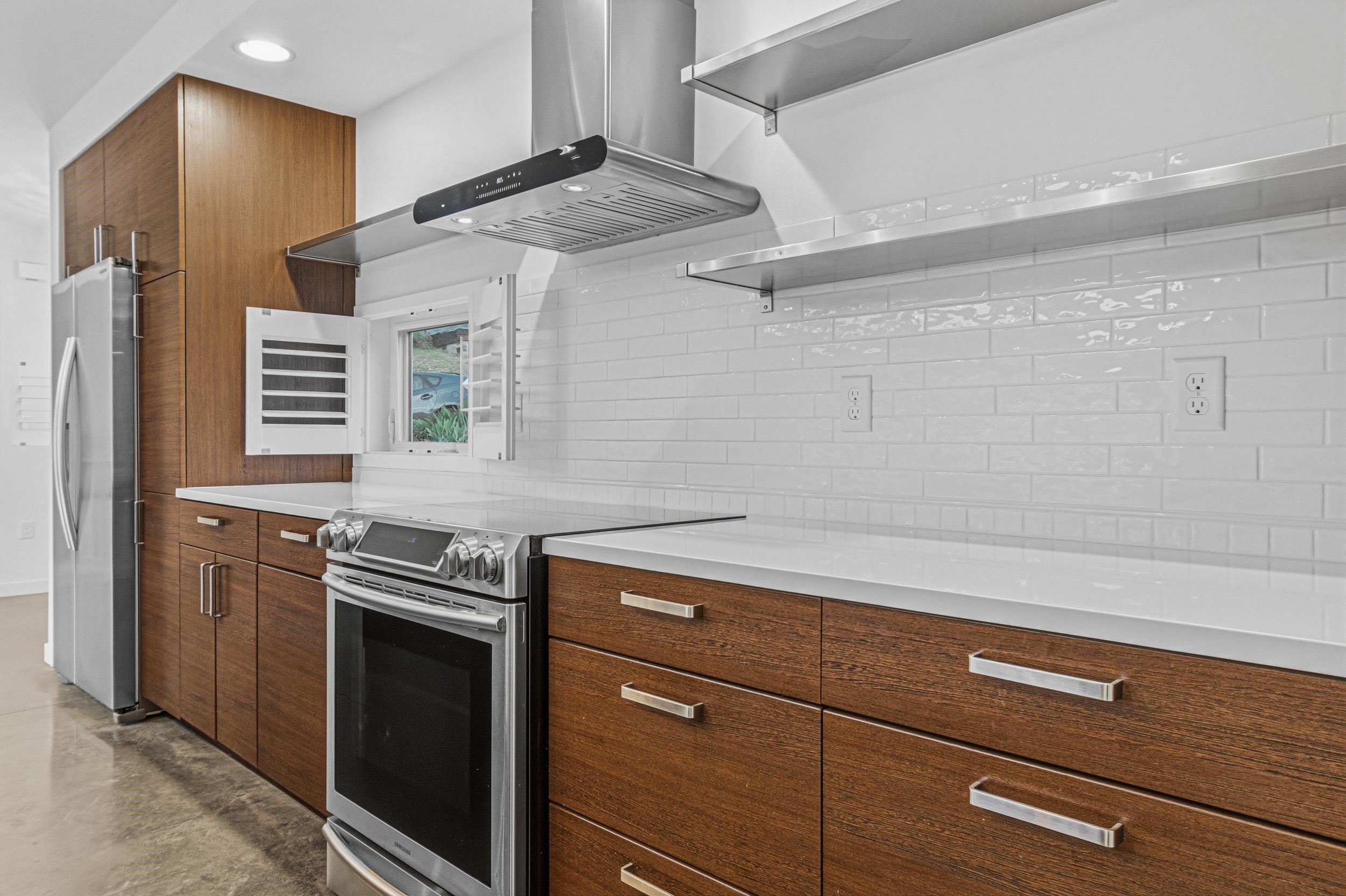 4205 Plum Pt E