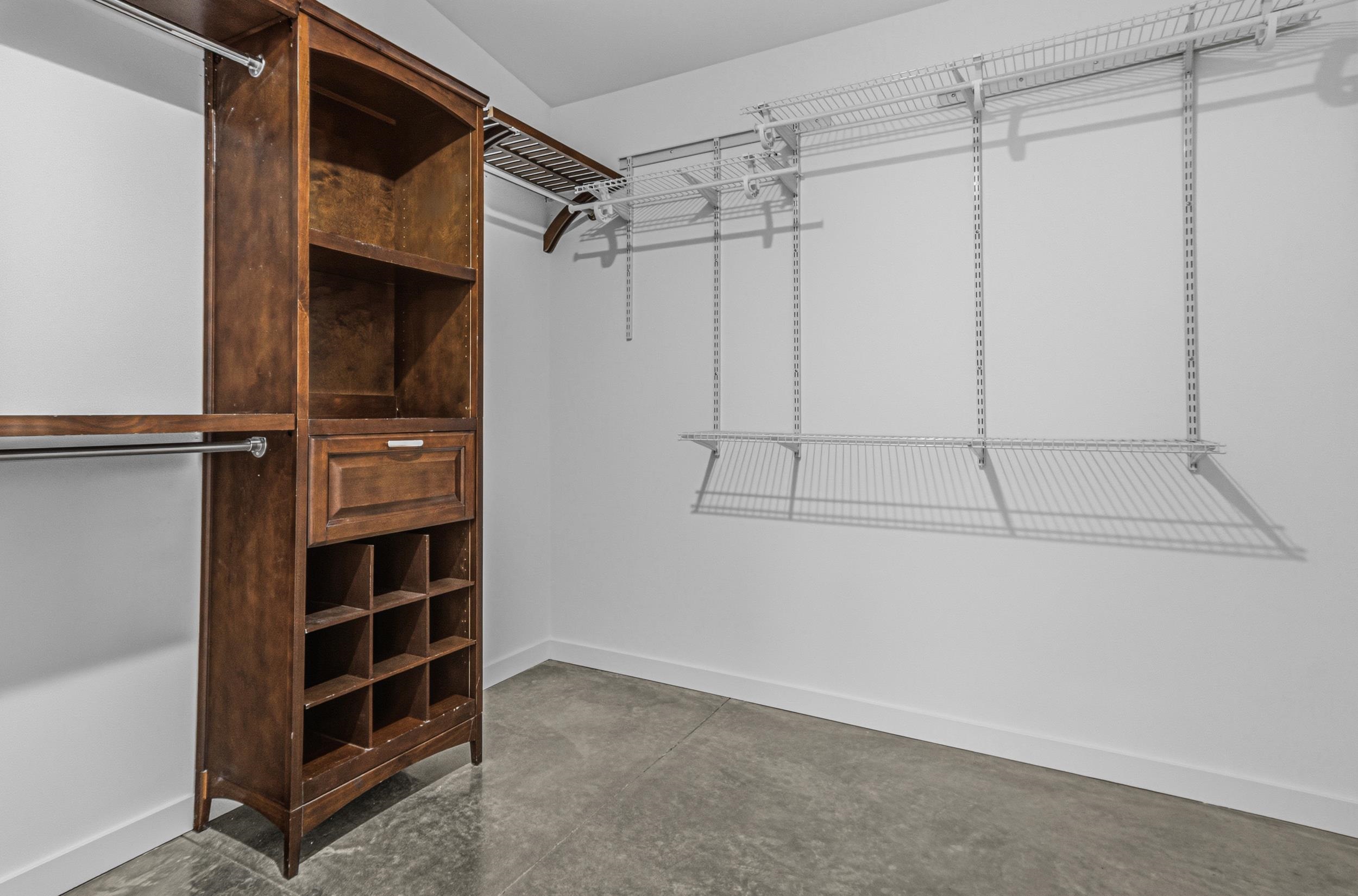 4205 Plum Pt E