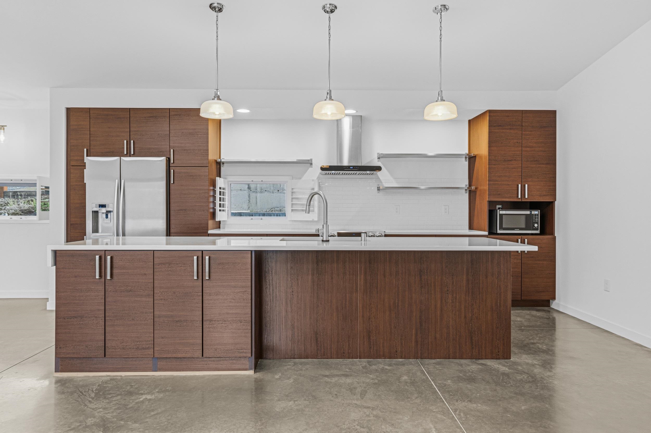 4205 Plum Pt E