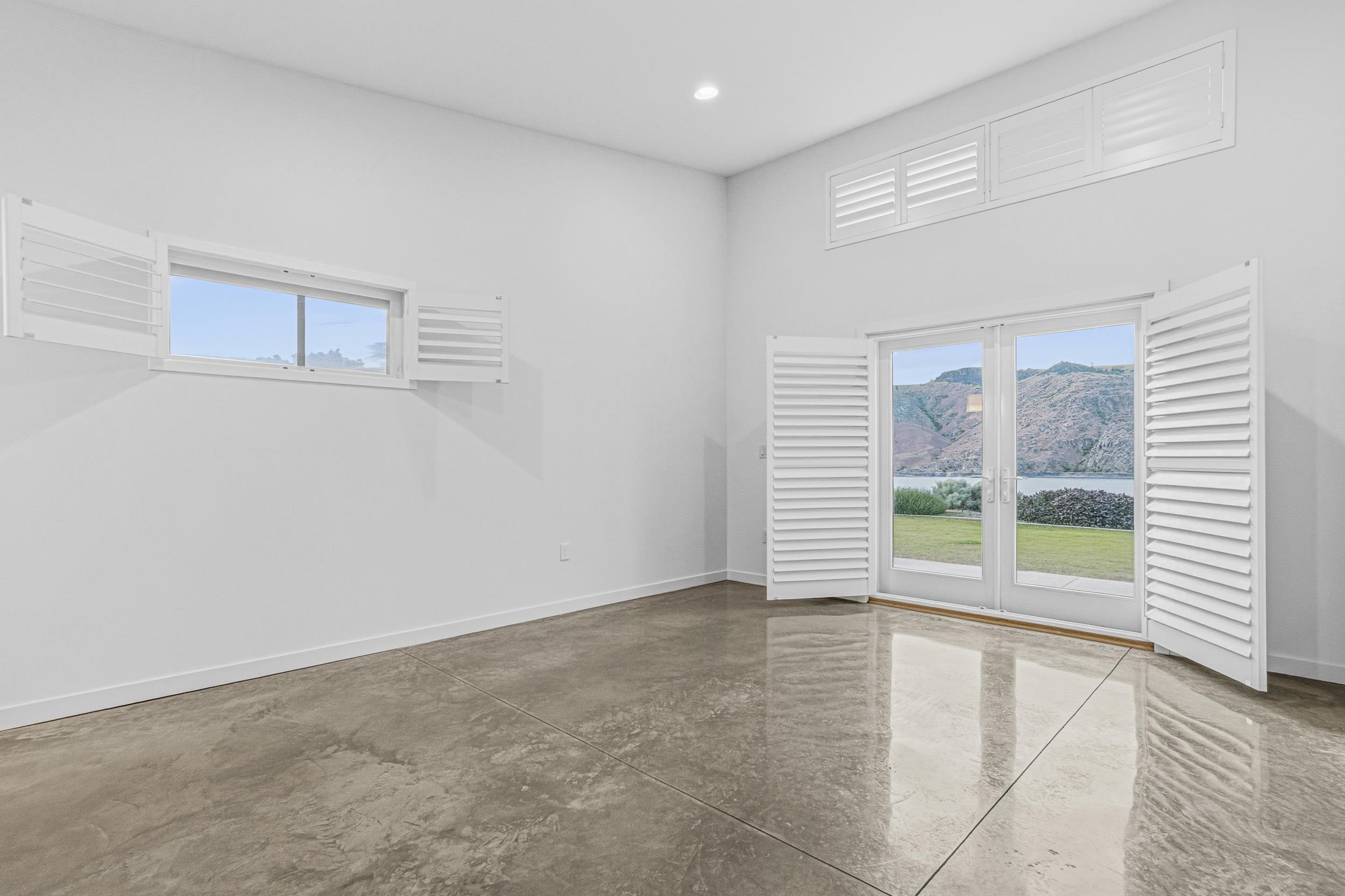 4205 Plum Pt E