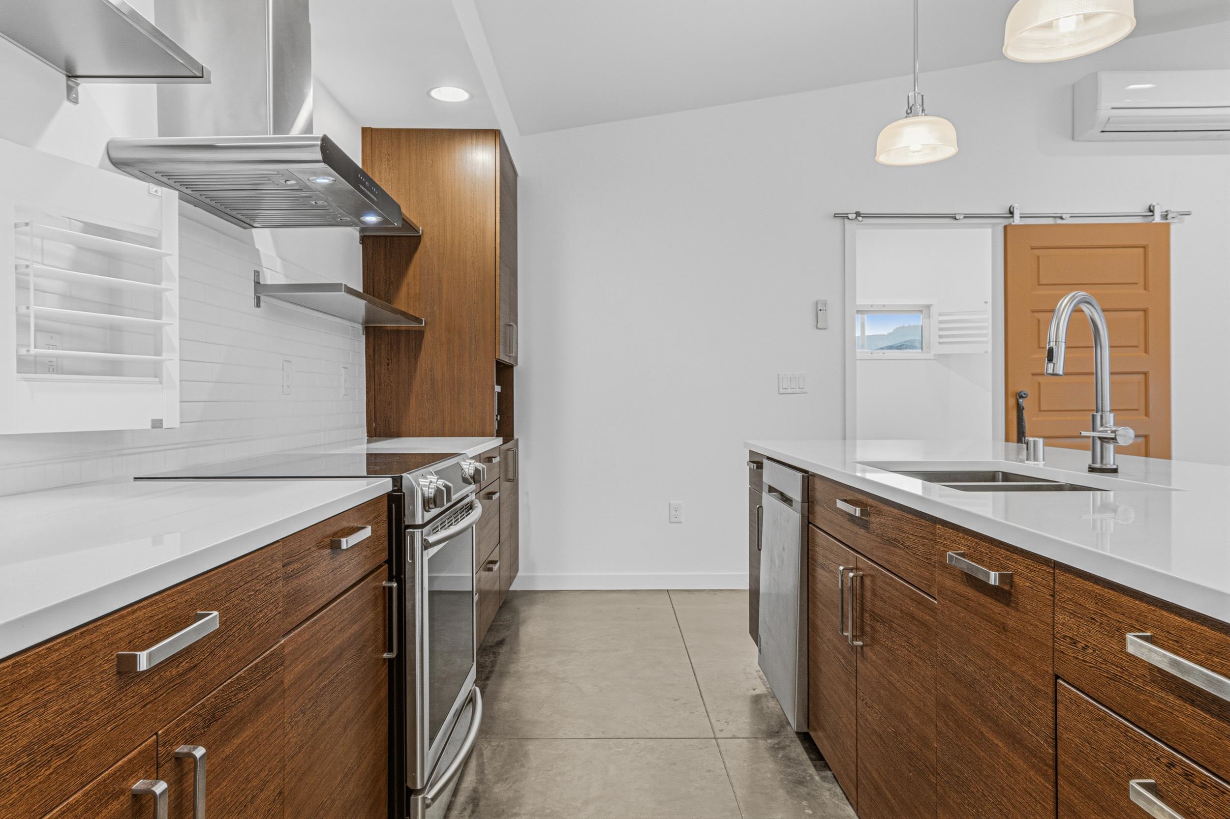 4205 Plum Pt E