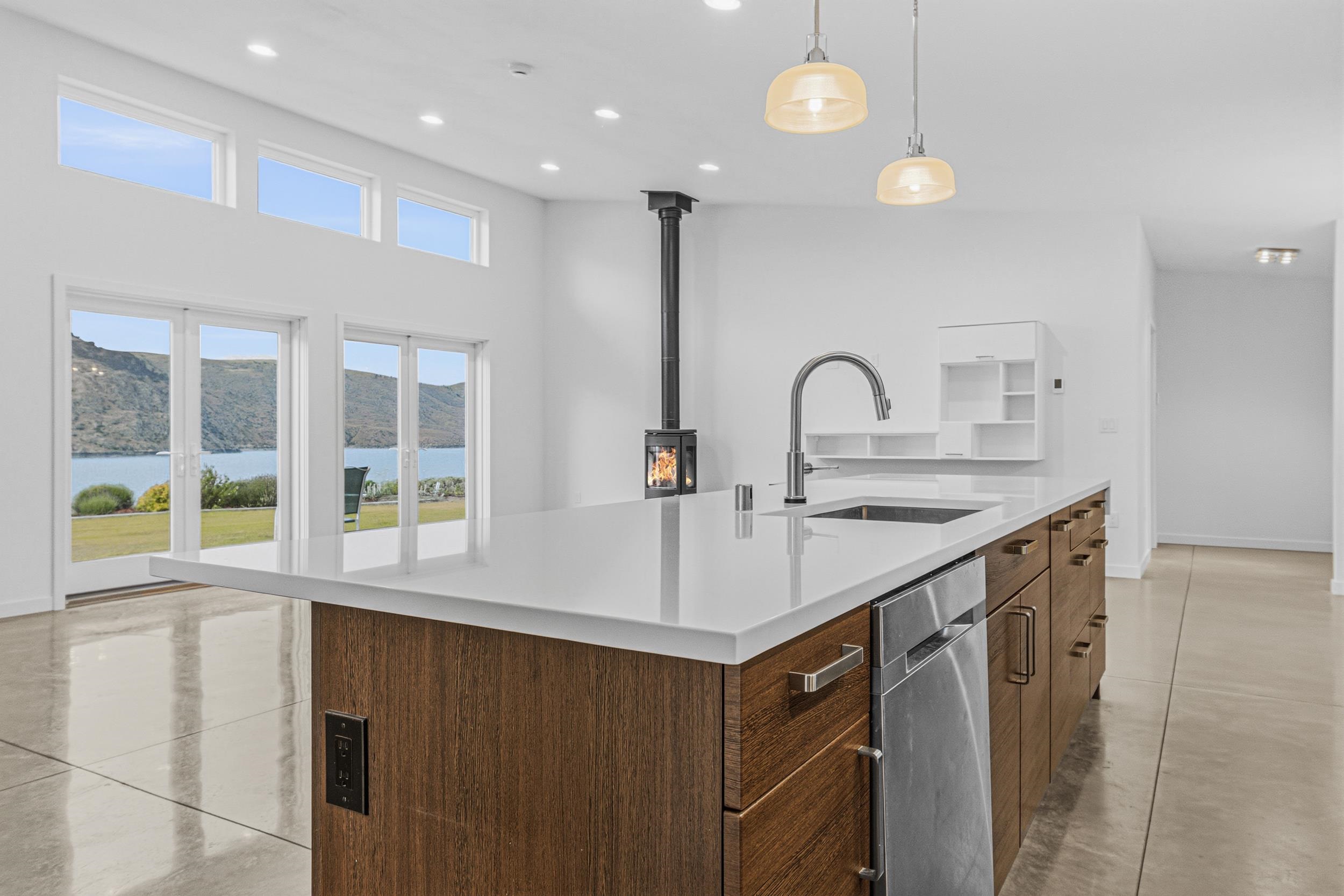 4205 Plum Pt E