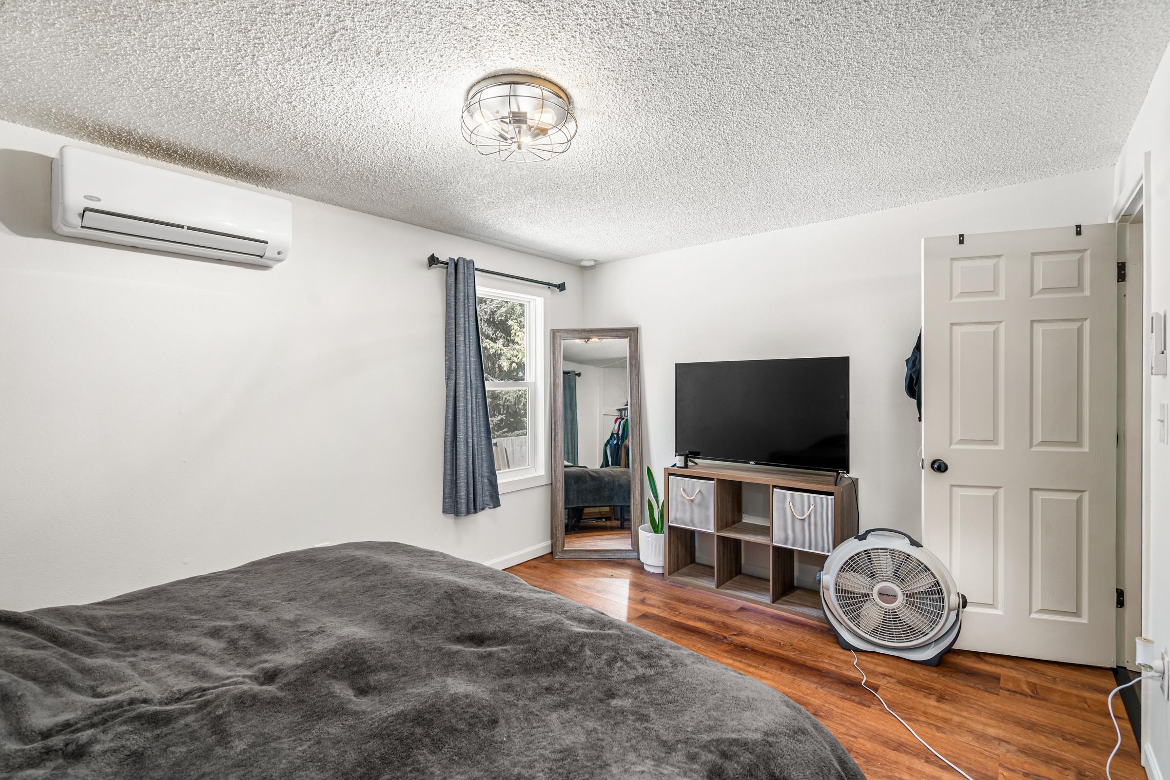 401/403 N. GRANT Ave