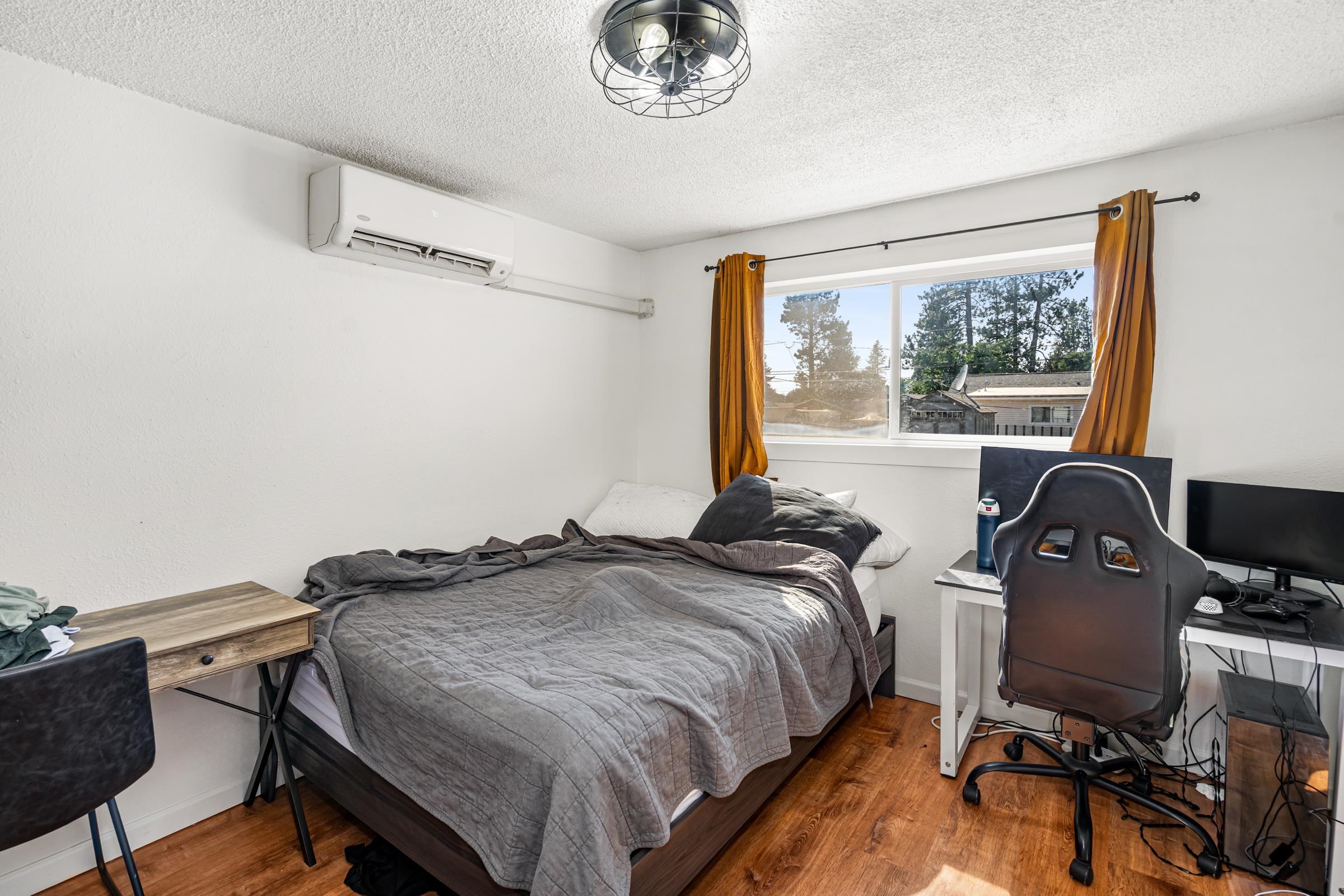 401/403 N. GRANT Ave