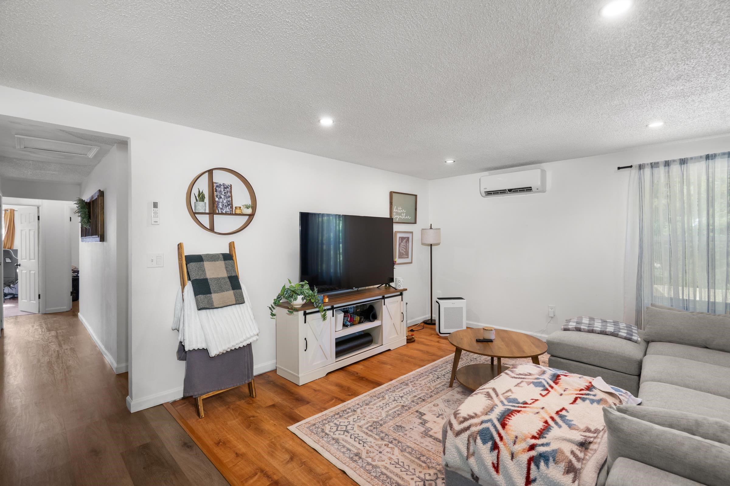 401/403 N. GRANT Ave